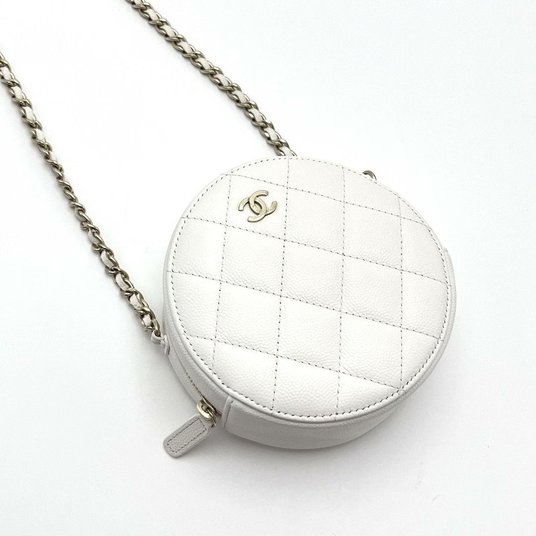 Chanel Pre-loved Bag Very good condition Size ONE SIZE - 3 Thumbnail