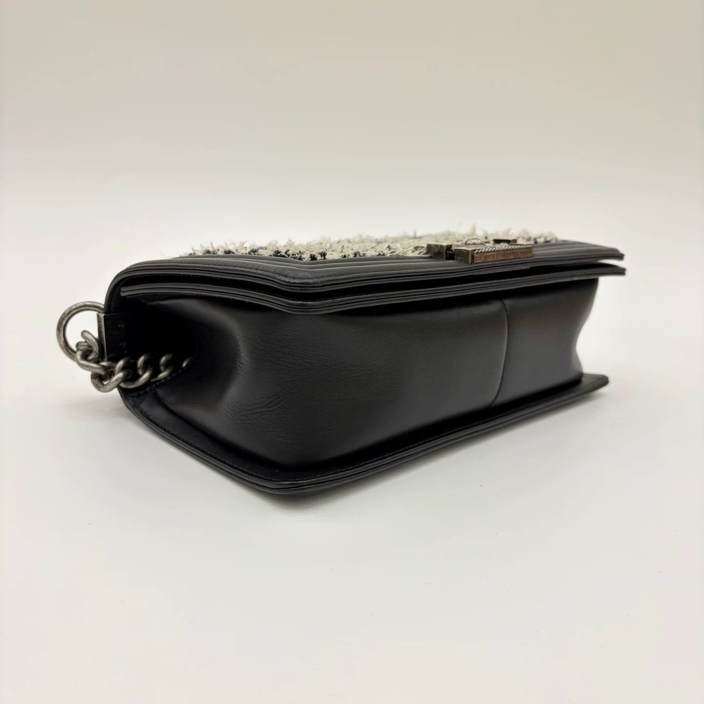 Chanel Pre-loved Bag Very good condition Size ONE SIZE - 6 Thumbnail