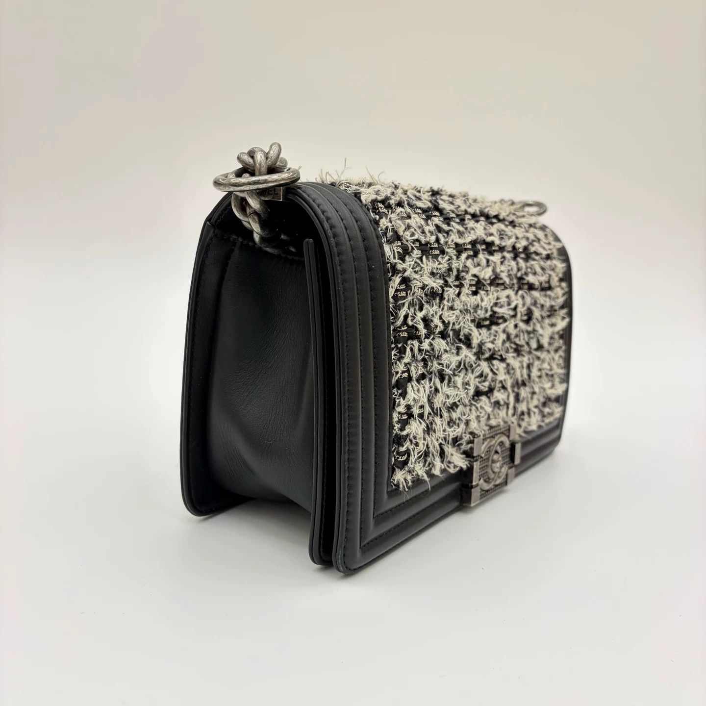 Chanel Pre-loved Bag Very good condition Size ONE SIZE - 3 Thumbnail
