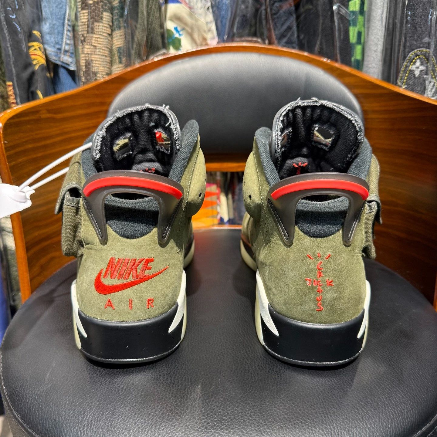 Nike Nike AJ6 Green Lowtop Sneakers 9.5 Men Size US 9.5 / EU 42-43 - 3 Thumbnail
