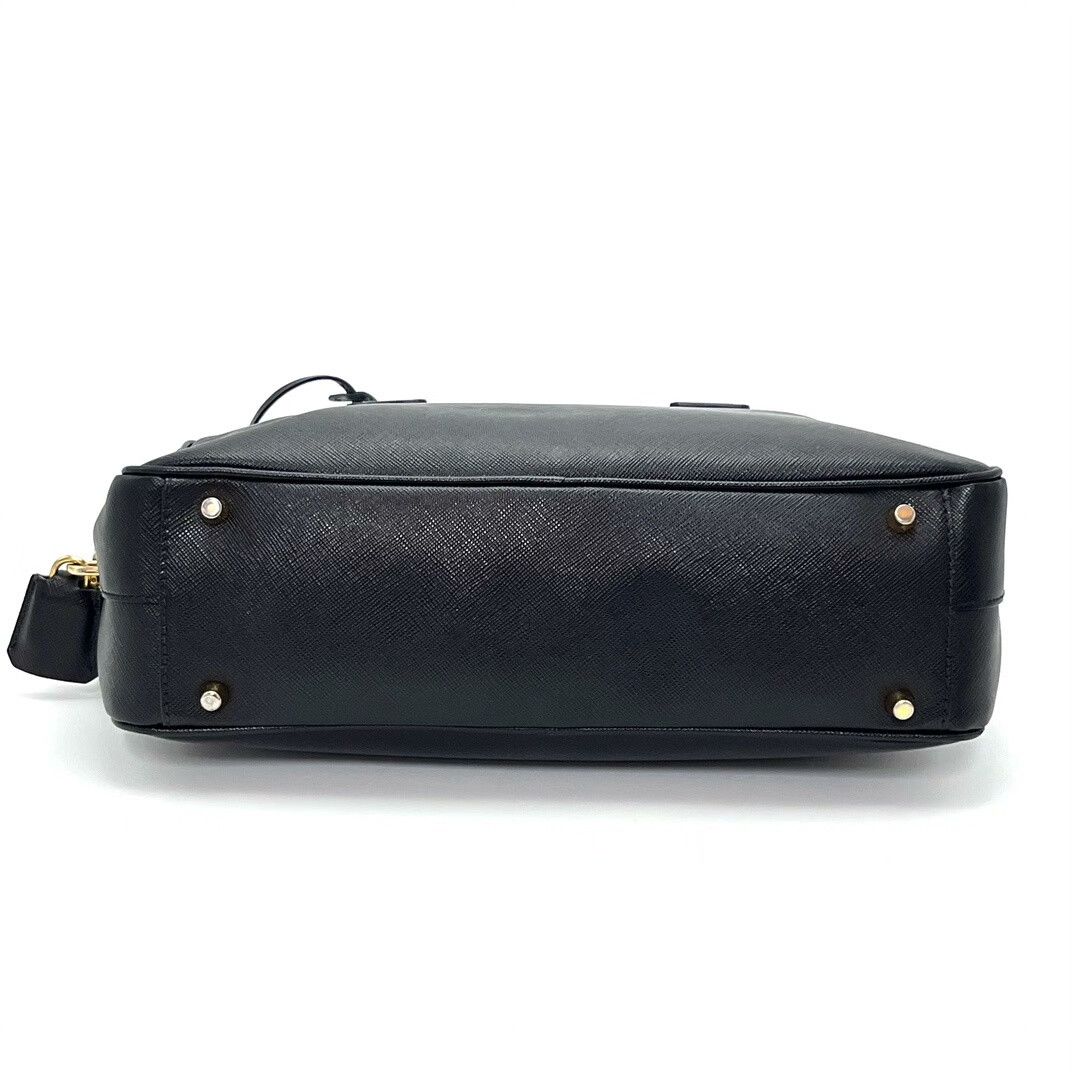 Prada Pre-loved Bag Very good condition Size ONE SIZE - 5 Thumbnail