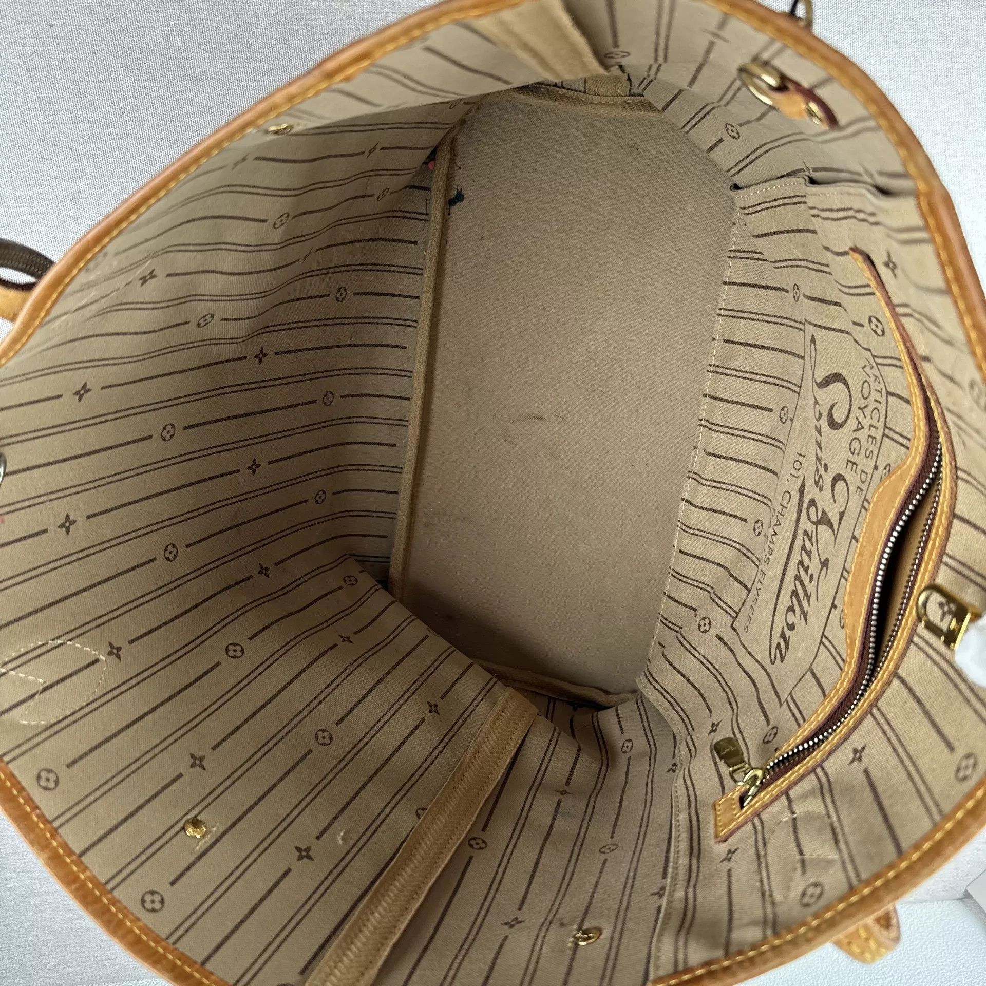 Louis Vuitton Pre-loved Bag Very good condition Size ONE SIZE - 8 Thumbnail