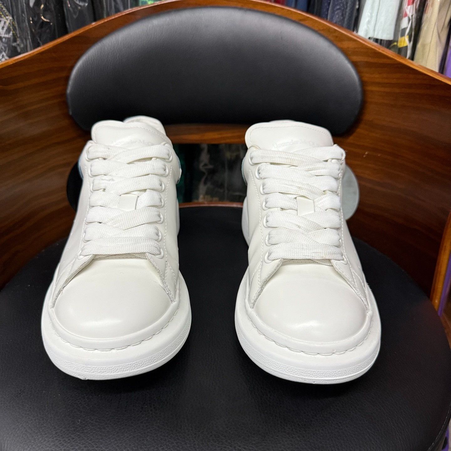 Alexander McQueen Blue Lowtop Sneakers 7.5 Men Size US 7.5 / EU 40-41 - 2 Thumbnail