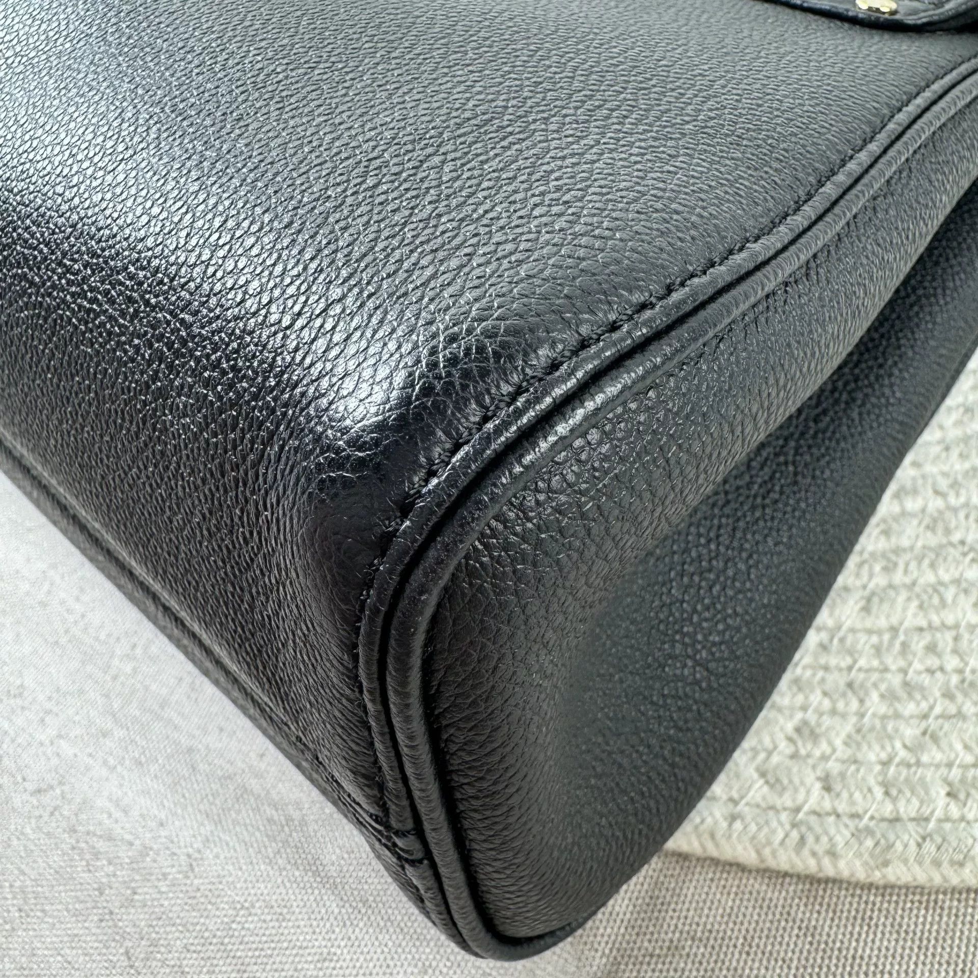 Louis Vuitton Pre-loved Bag Very good condition Size ONE SIZE - 8 Thumbnail