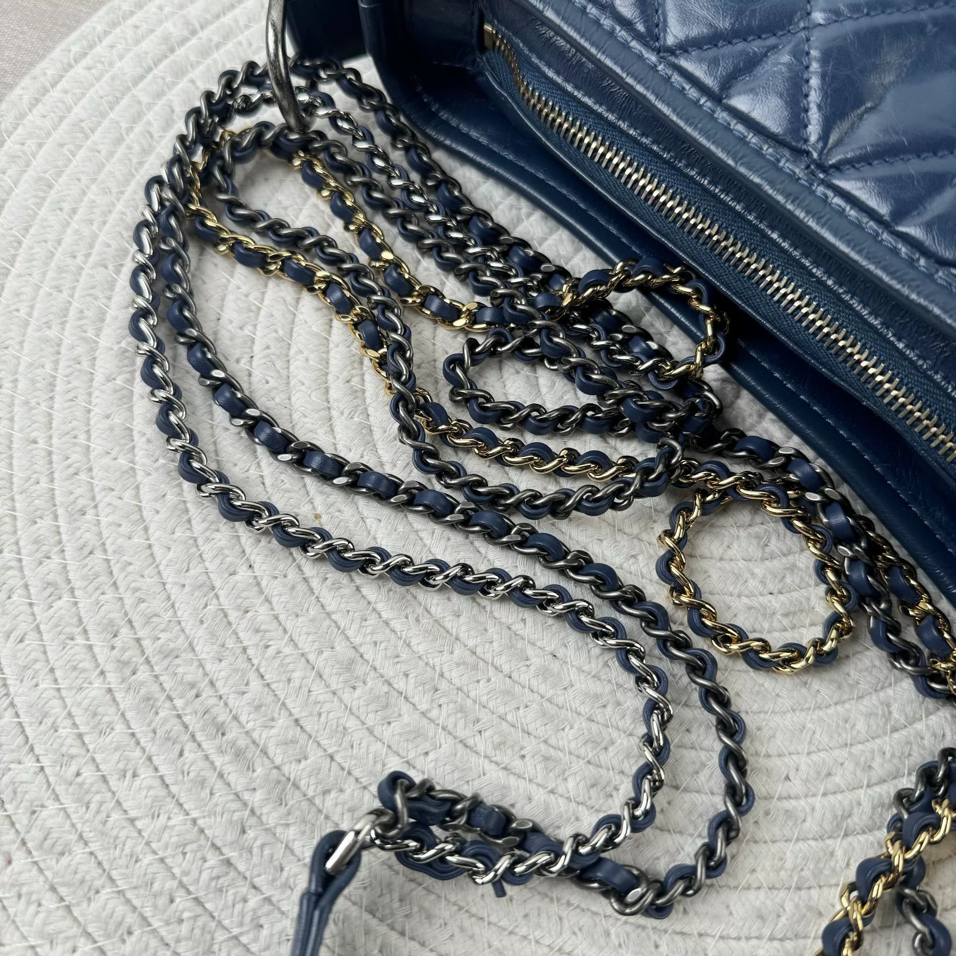 Chanel Pre-loved Bag Very good condition Size ONE SIZE - 8 Thumbnail