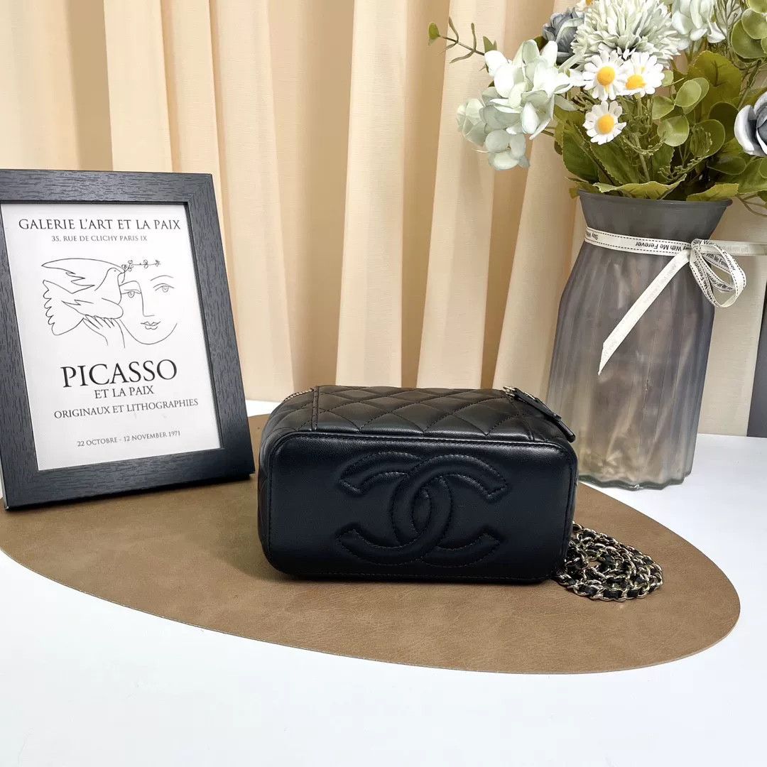 Chanel Pre-loved Bag Very good condition Size ONE SIZE - 3 Thumbnail