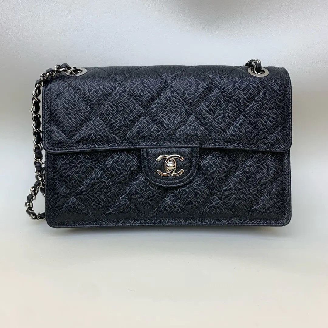 Chanel Pre-loved Bag Very good condition Size ONE SIZE - 2 Thumbnail
