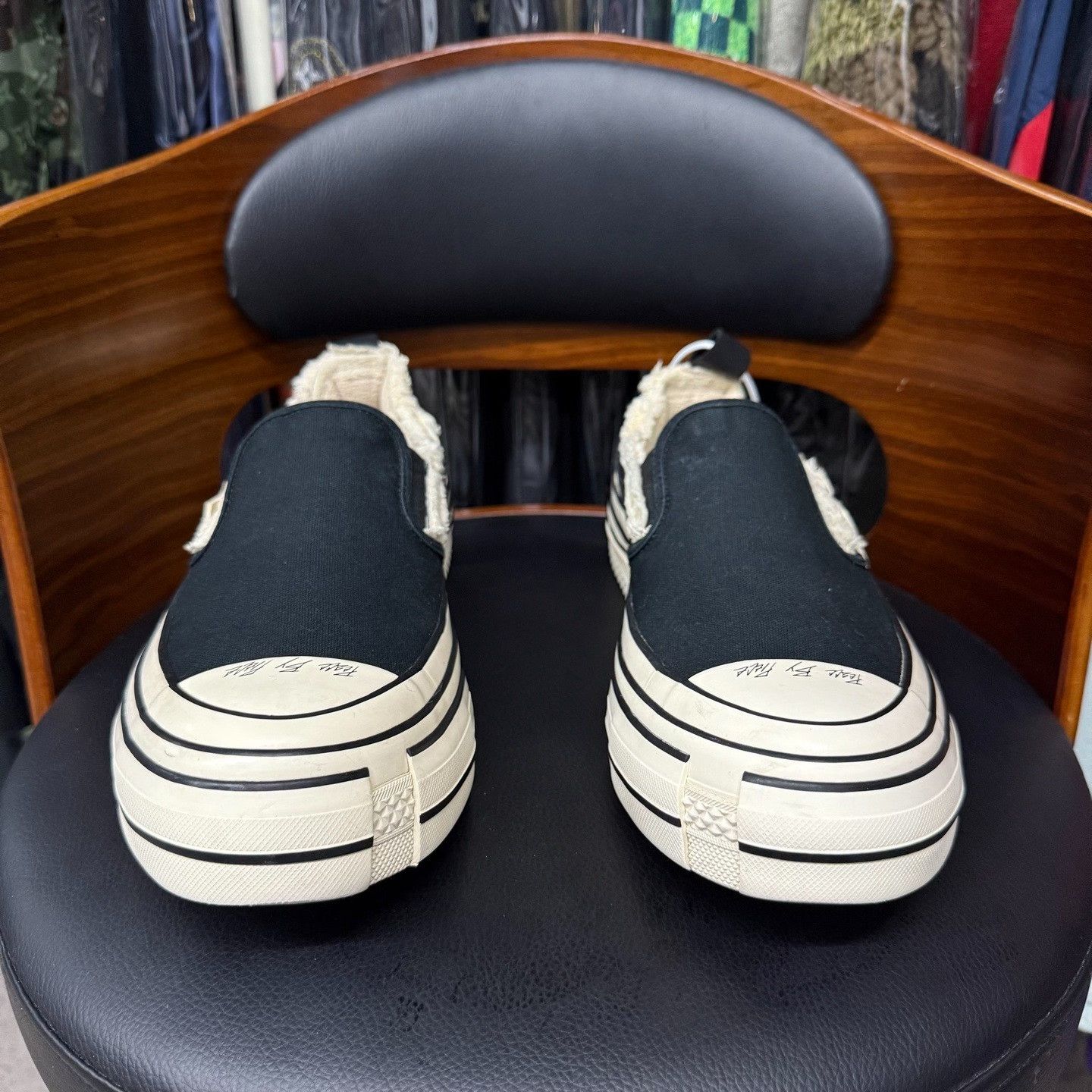 On On Black Lowtop Sneakers 9 Men Size US 9 / EU 42 - 2 Thumbnail
