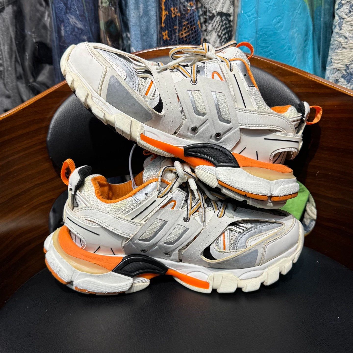 Balenciaga Balenciaga White Lowtop Sneakers us_6-5 Women Size US 6.5 / IT 36.5 - 7 Thumbnail