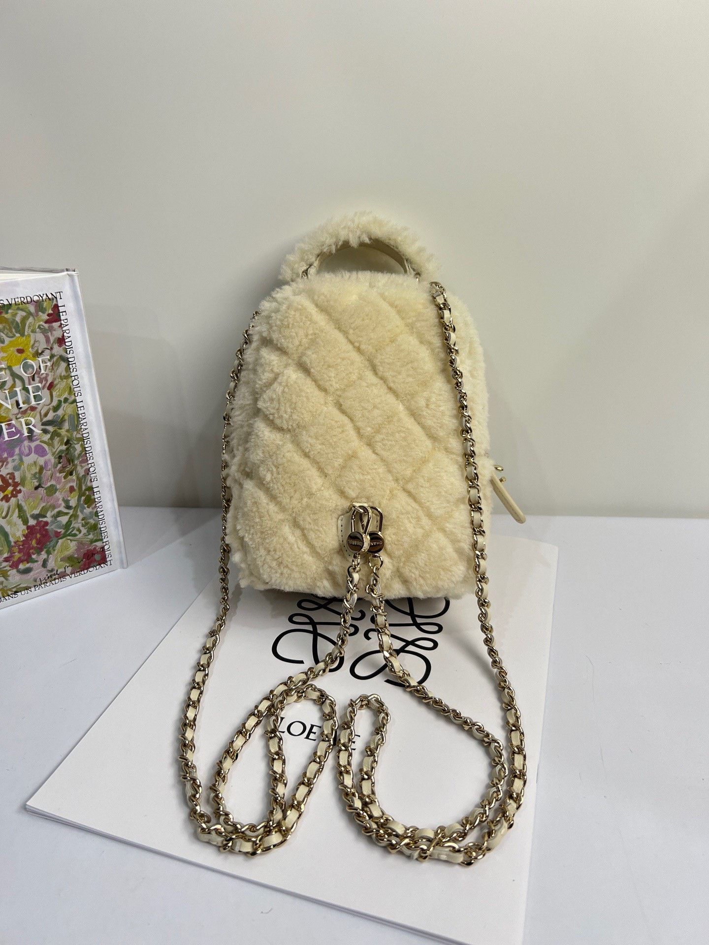 Chanel Pre-loved Bag Very good condition Size ONE SIZE - 2 Thumbnail