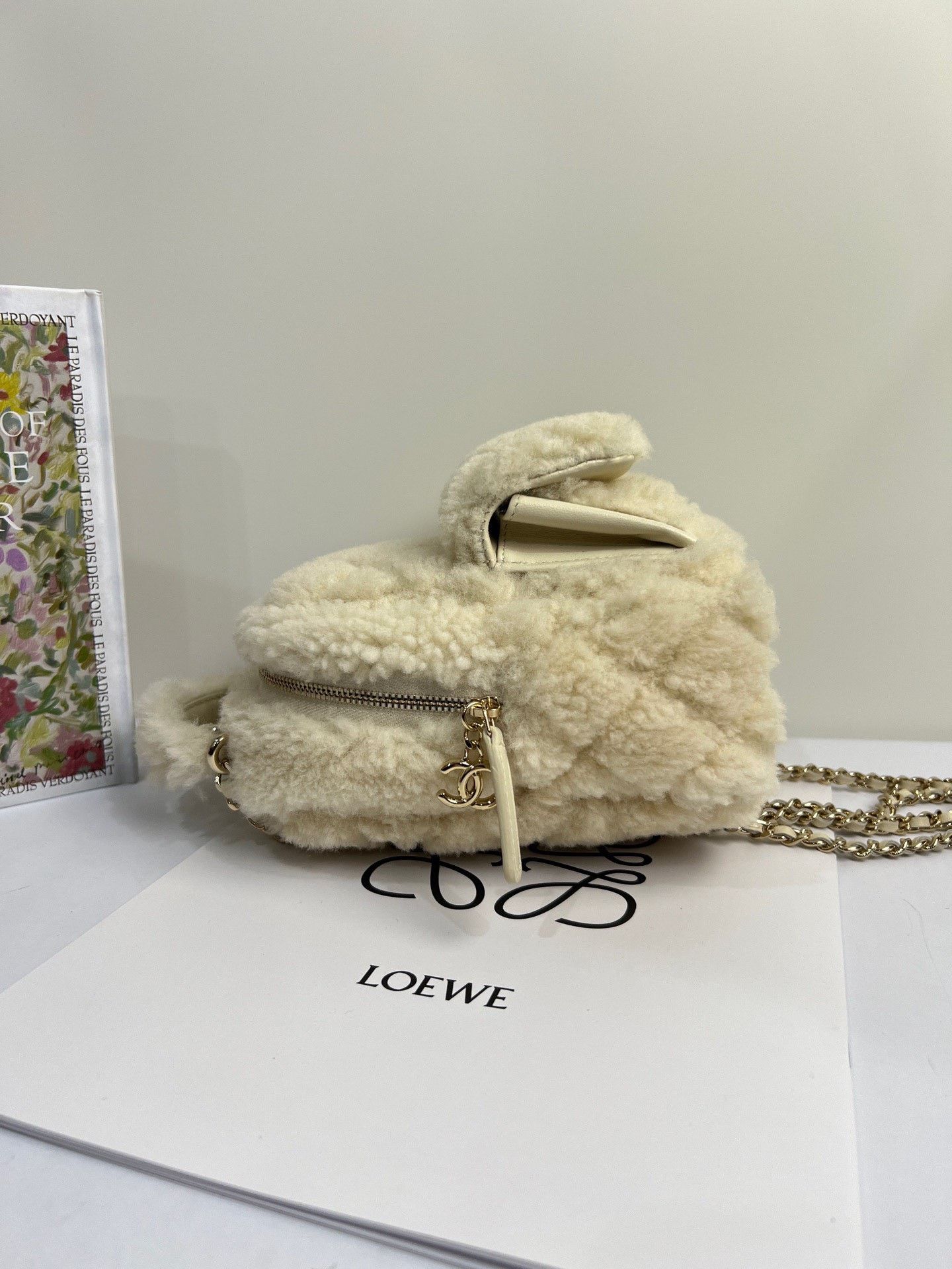 Chanel Pre-loved Bag Very good condition Size ONE SIZE - 3 Thumbnail