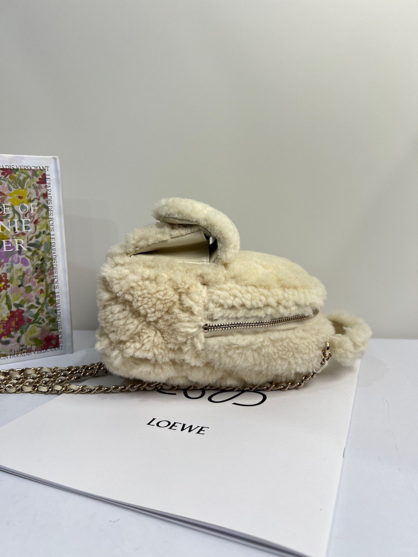 Chanel Pre-loved Bag Very good condition Size ONE SIZE - 4 Thumbnail