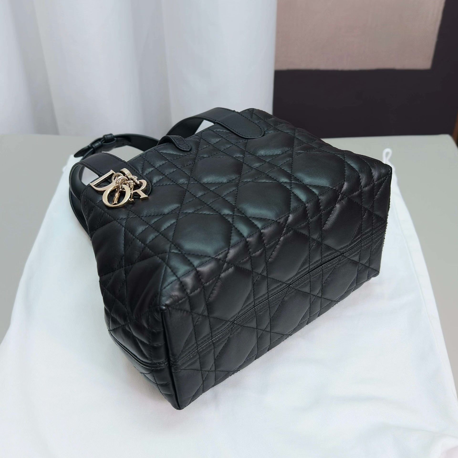 Dior Pre-loved Bag Very good condition Size ONE SIZE - 4 Thumbnail