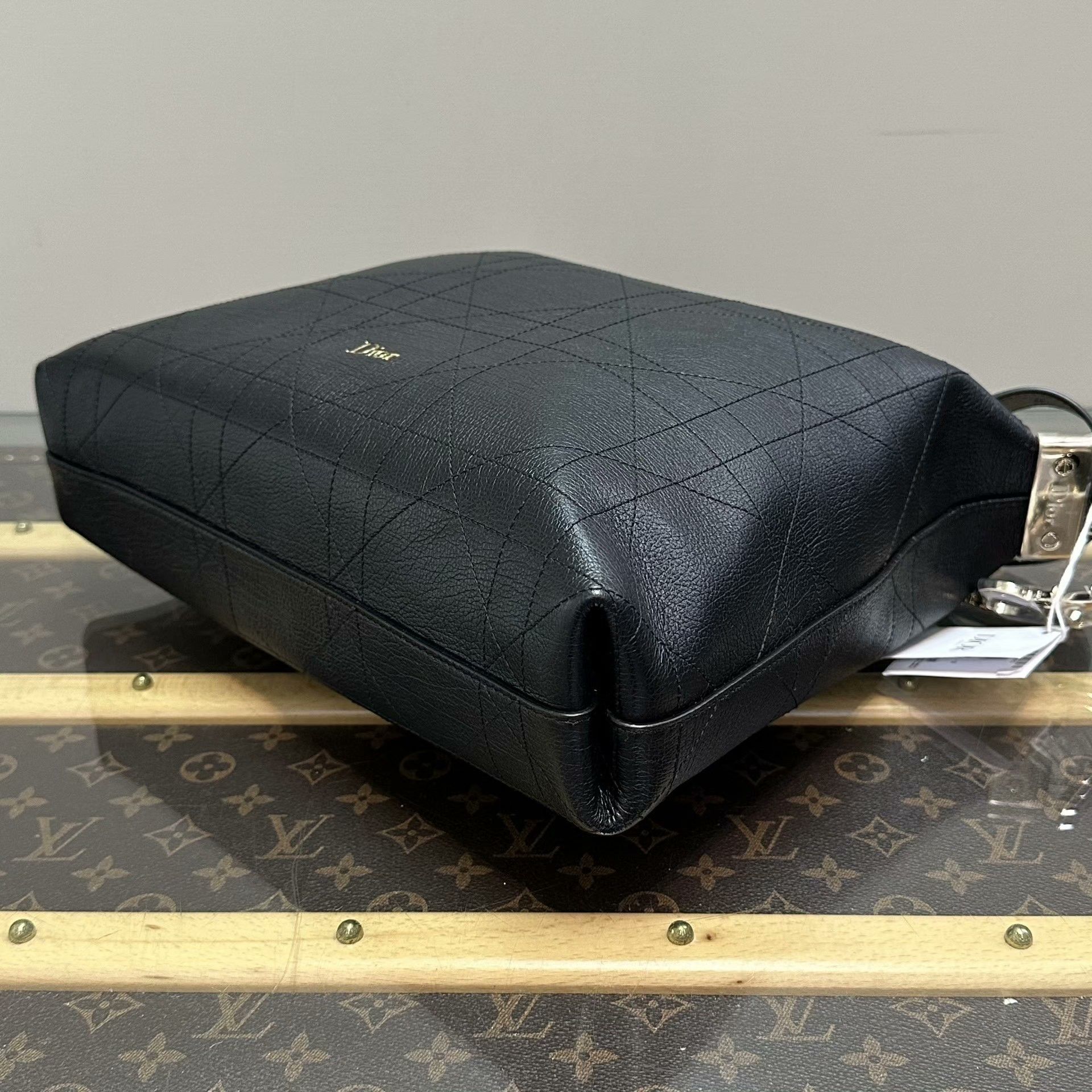 Dior Pre-loved Bag Very good condition Size ONE SIZE - 4 Thumbnail