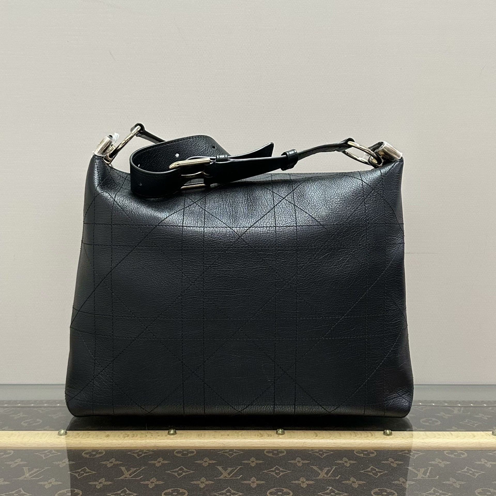 Dior Pre-loved Bag Very good condition Size ONE SIZE - 2 Thumbnail
