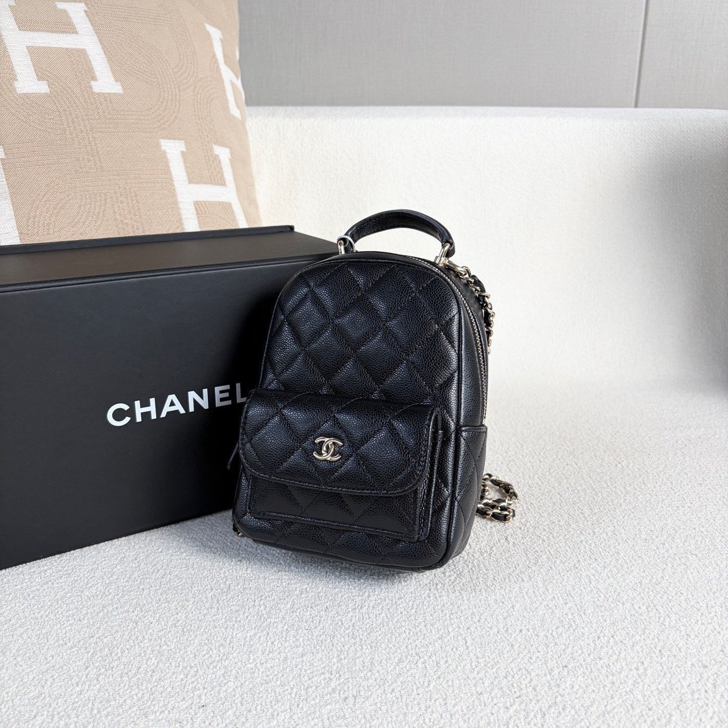 Chanel Pre-loved Bag Very good condition Size ONE SIZE - 4 Thumbnail