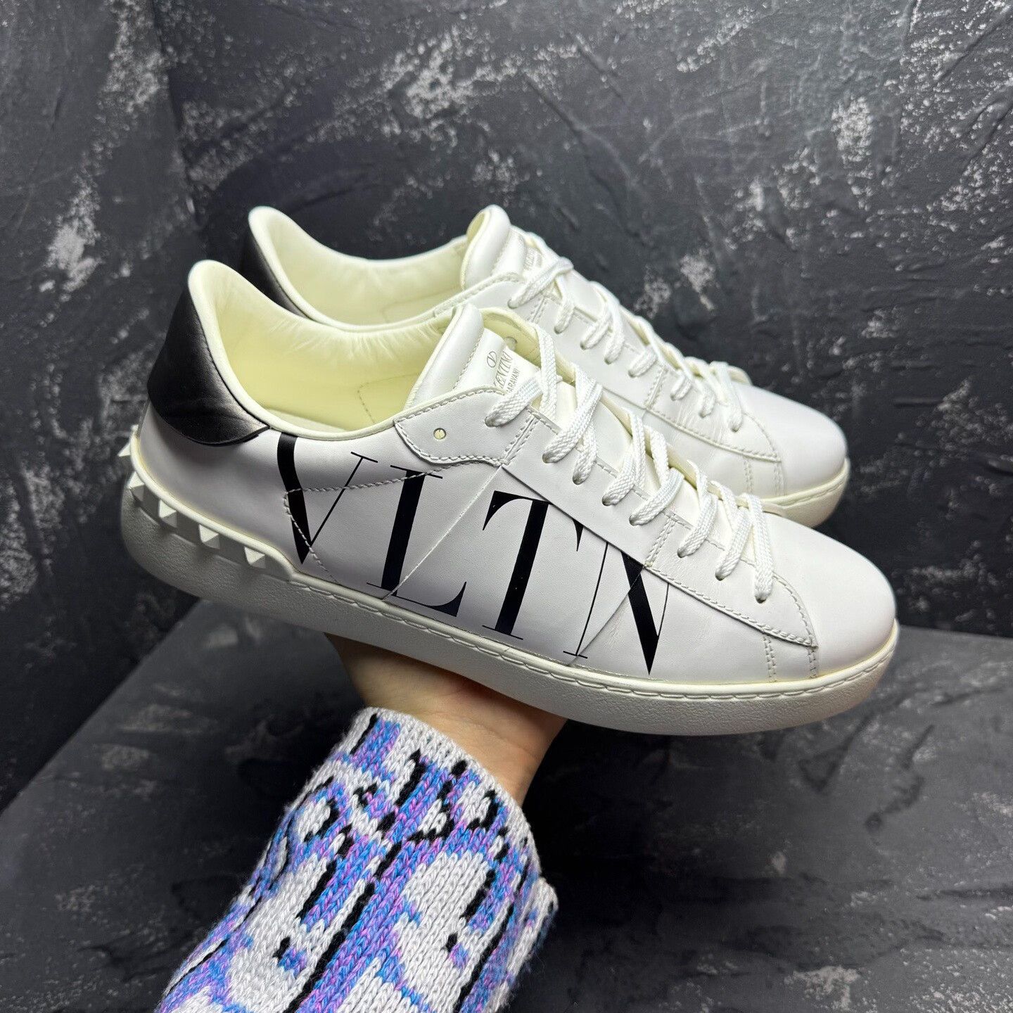 Valentino Valentino White Lowtop Sneakers 8.5 Men Size US 8.5 / EU 41-42 - 7 Thumbnail
