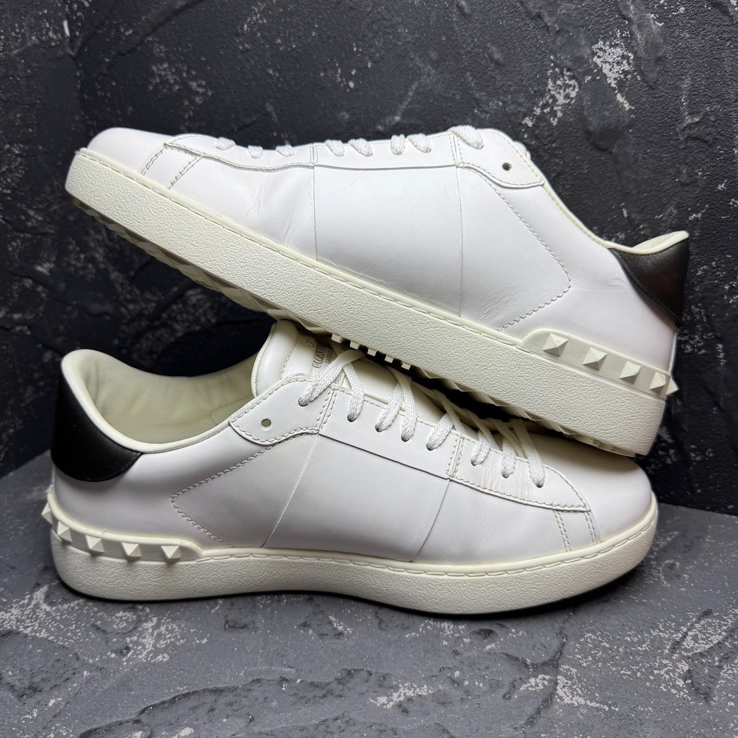 Valentino Valentino White Lowtop Sneakers 8.5 Men Size US 8.5 / EU 41-42 - 5 Thumbnail