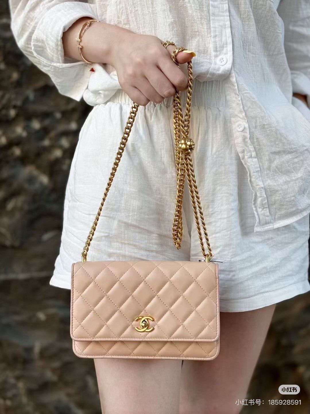 Chanel Pre-loved Bag Very good condition Size ONE SIZE - 9 Thumbnail