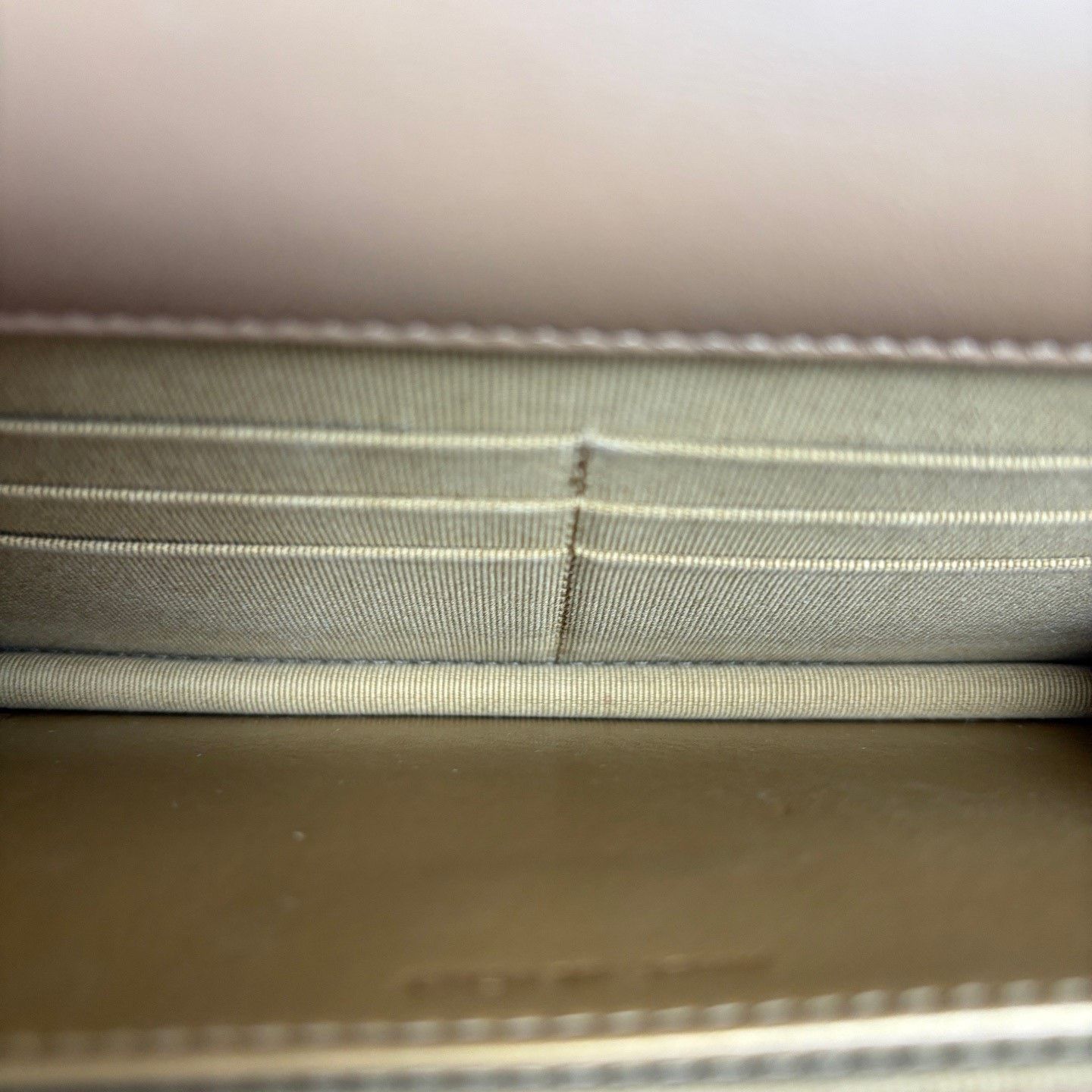 Chanel Pre-loved Bag Very good condition Size ONE SIZE - 7 Thumbnail