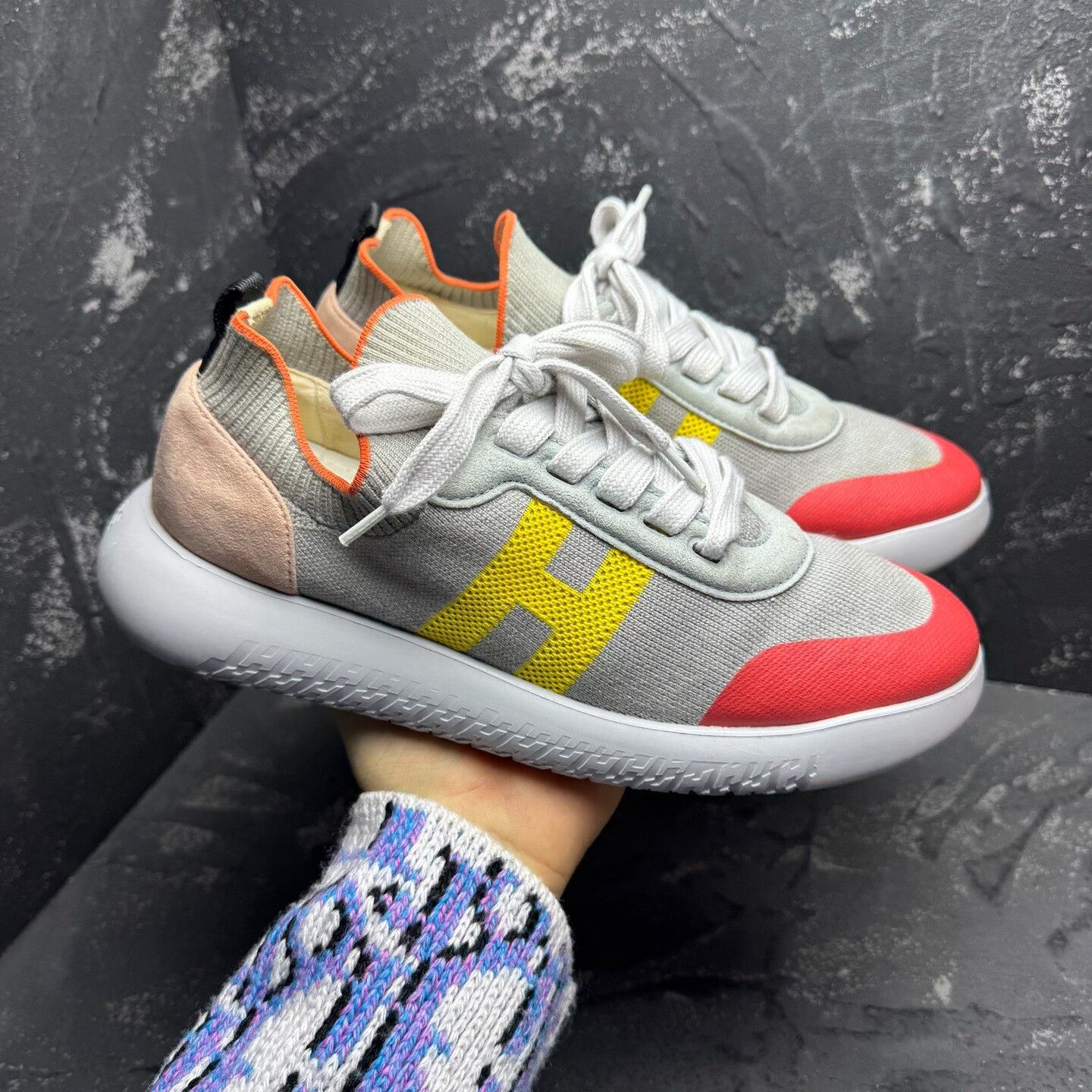Hermes Hermes Knit Pink Lowtop Sneakers us_8-5 Women Size US 8.5 / IT 38.5 - 7 Thumbnail