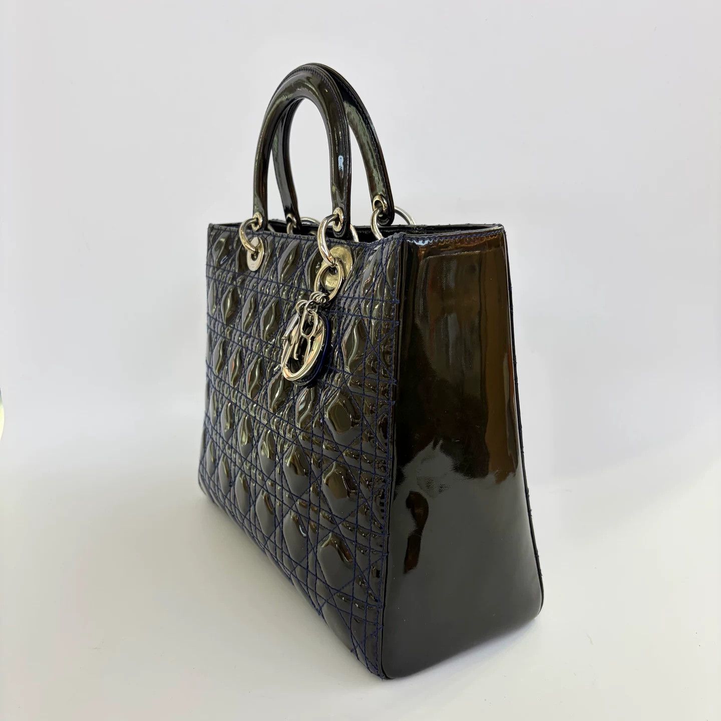 Dior Pre-loved Bag Very good condition Size ONE SIZE - 4 Thumbnail