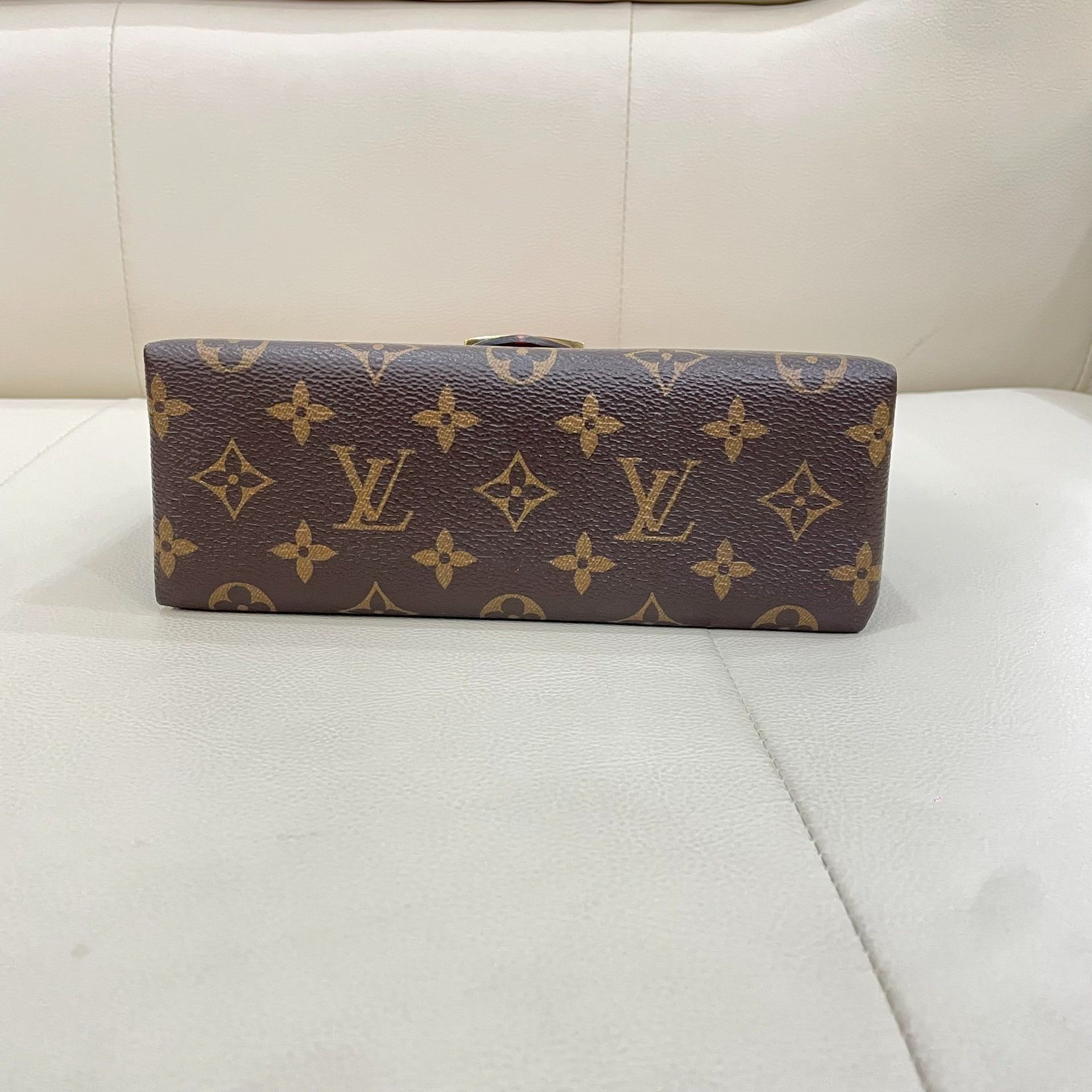 Louis Vuitton Pre-loved Bag Very good condition Size ONE SIZE - 5 Thumbnail