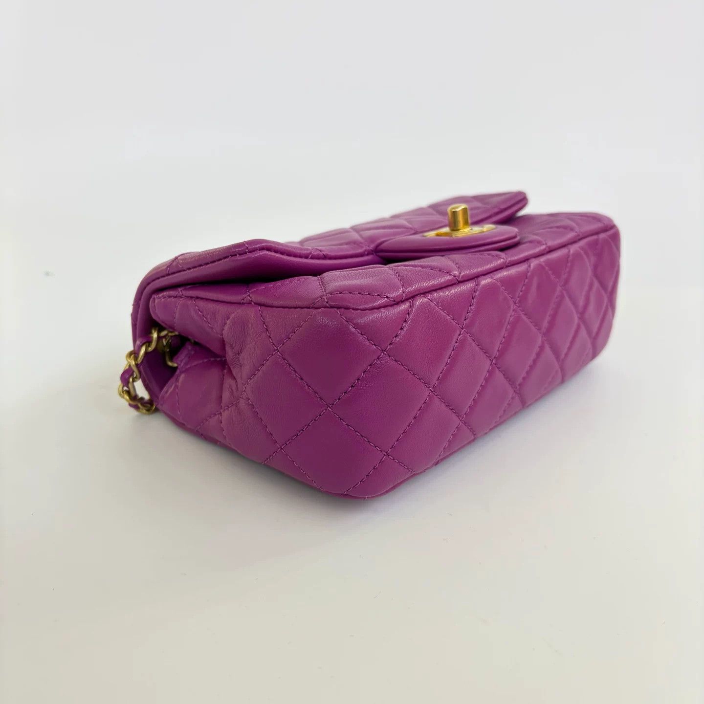 Chanel Pre-loved Bag Very good condition Size ONE SIZE - 6 Thumbnail