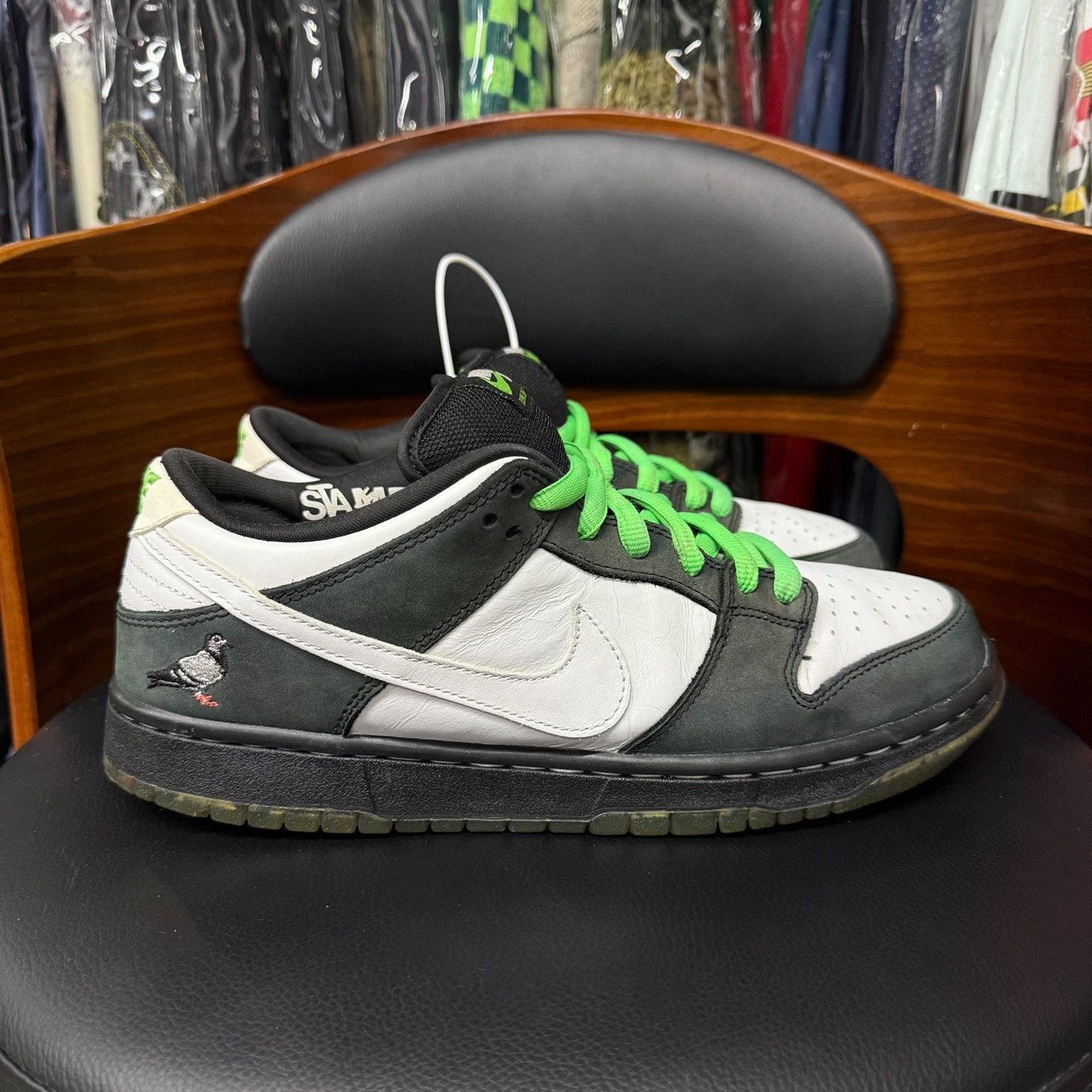 Nike Nike DUNK Black Lowtop Sneakers 10 Men Size US 10 / EU 43 - 4 Thumbnail