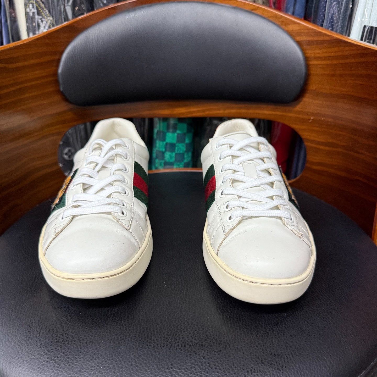 Gucci Gucci Tiger White Lowtop Sneakers 7.5 Men Size US 7.5 / EU 40-41 - 2 Thumbnail