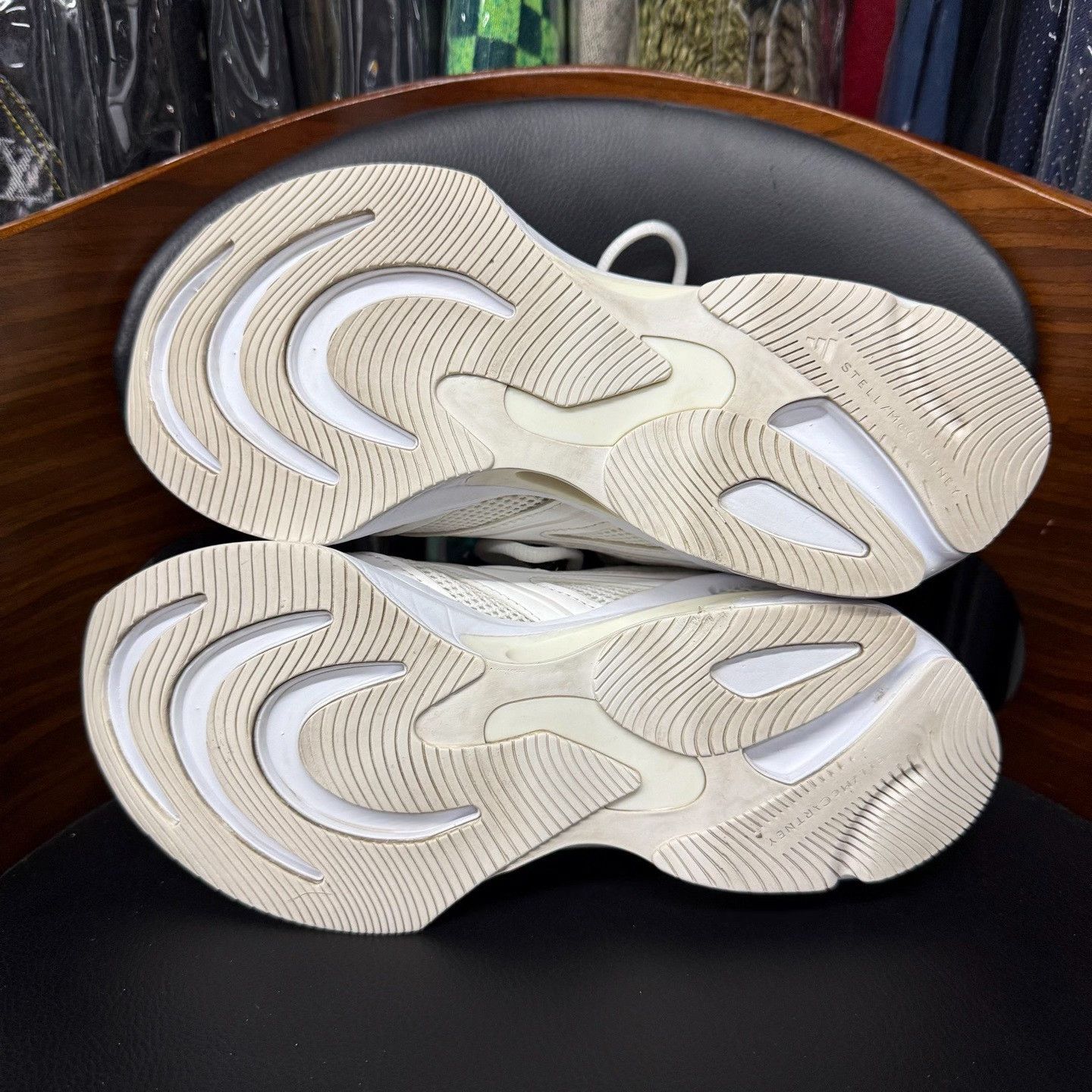 Adidas Adidas White Lowtop Sneakers 38 Women Size US 7.5 / IT 37.5 - 9 Thumbnail