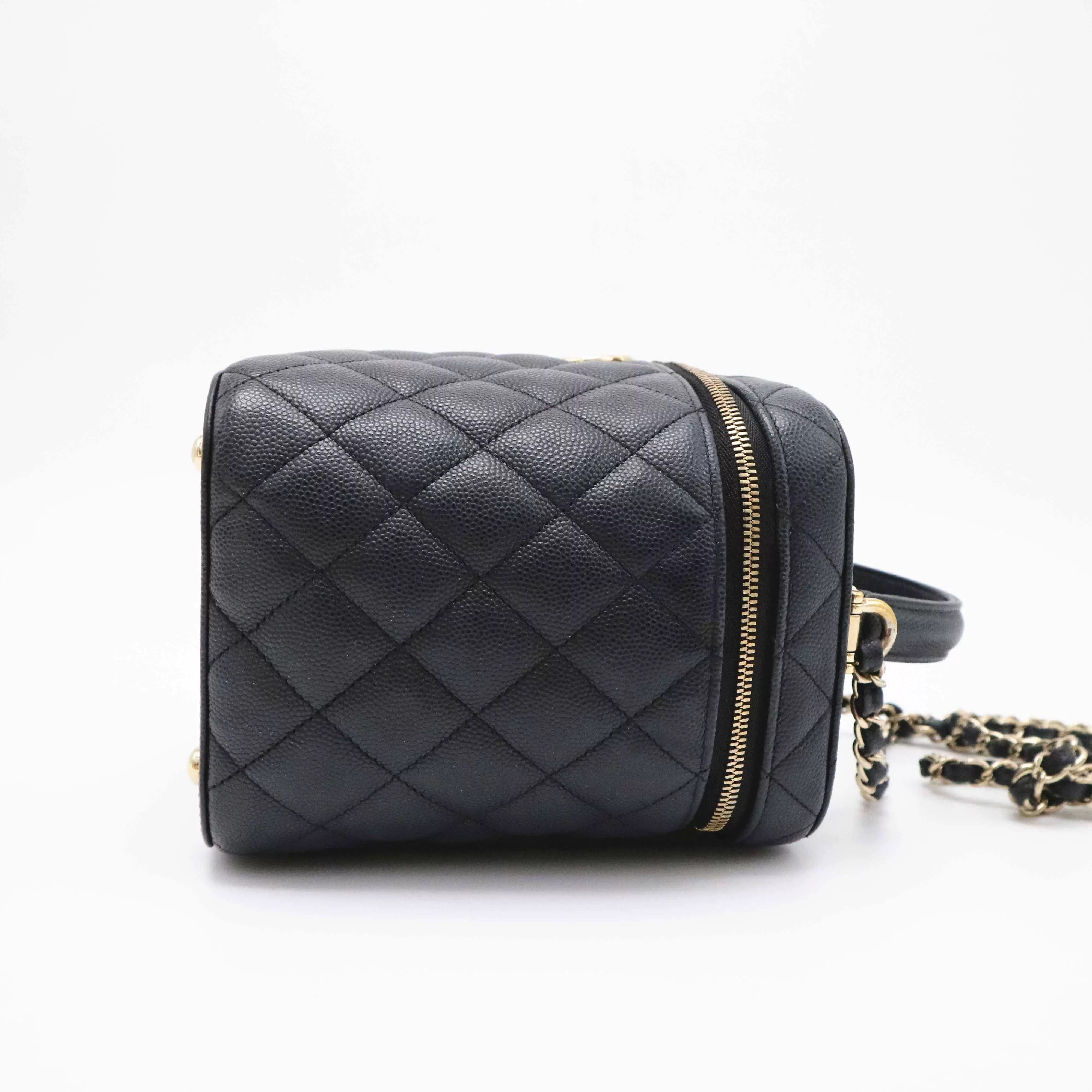 Chanel Pre-loved Bag Very good condition Size ONE SIZE - 7 Thumbnail