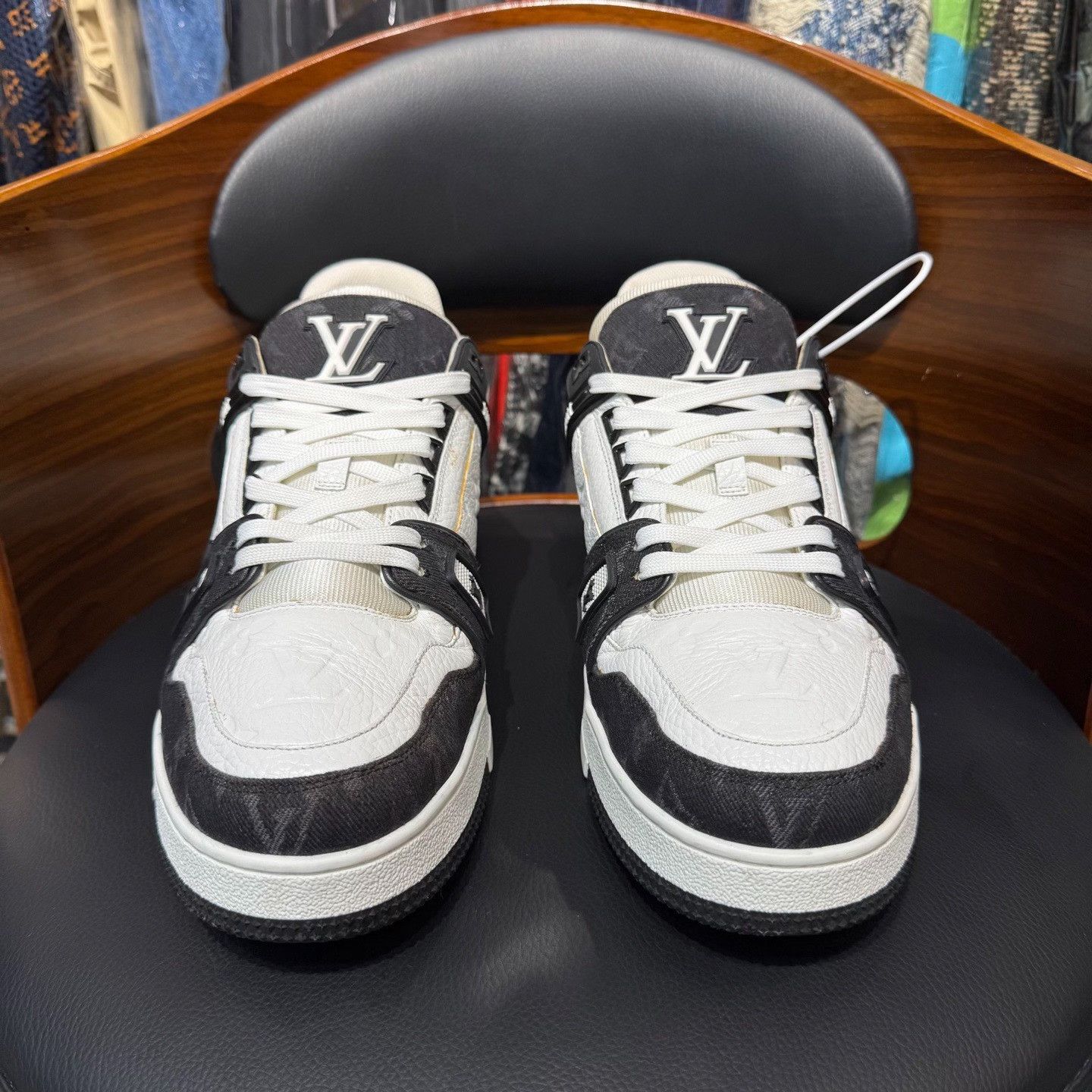 Louis Vuitton Louis Vuitton Training Denim Black Lowtop Sneakers 10.5 Men Size US 10.5 / EU 43-44 - 2 Thumbnail