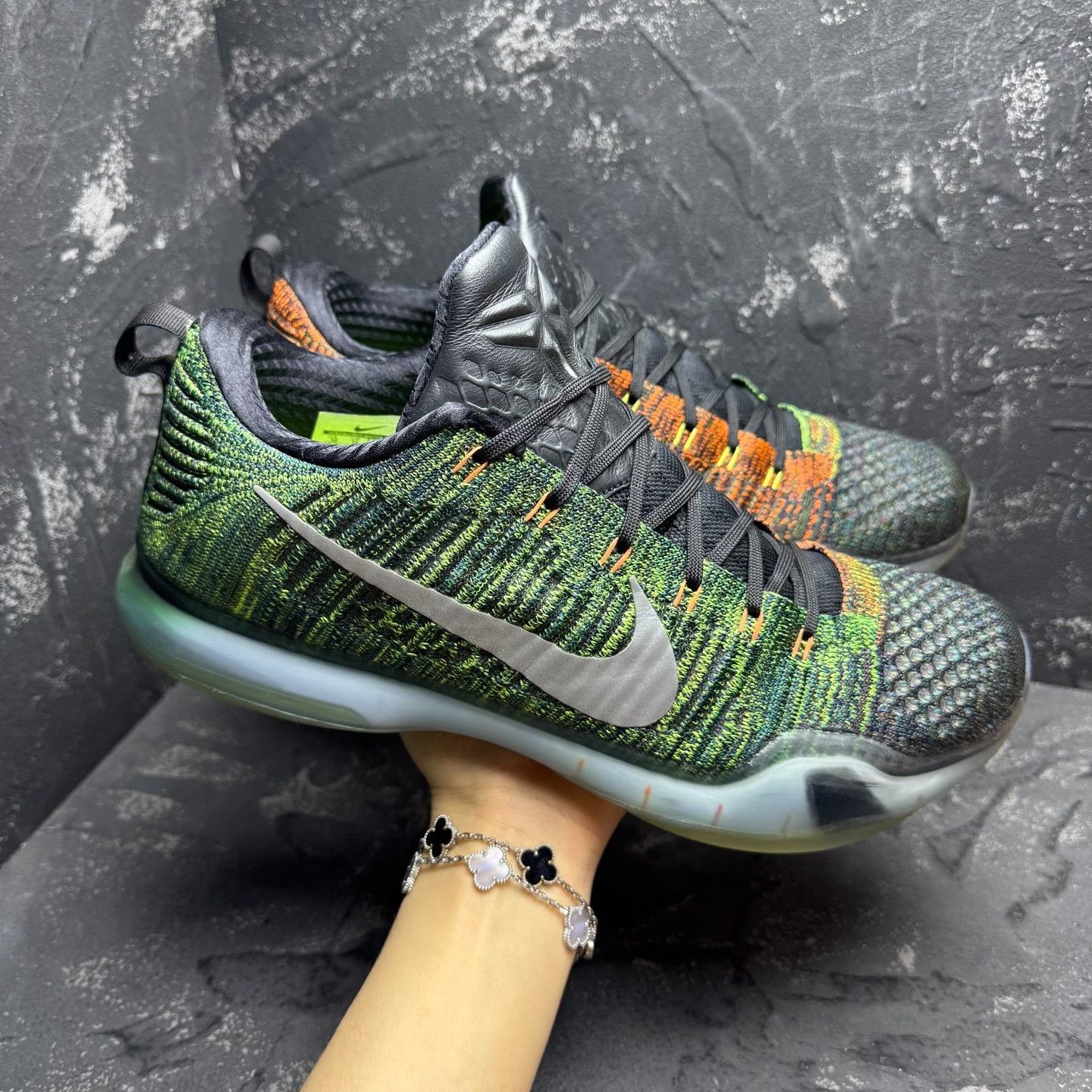 Nike Nike KOBE10 Orange Lowtop Sneakers 12 Men Size US 12 / EU 45 - 7 Thumbnail