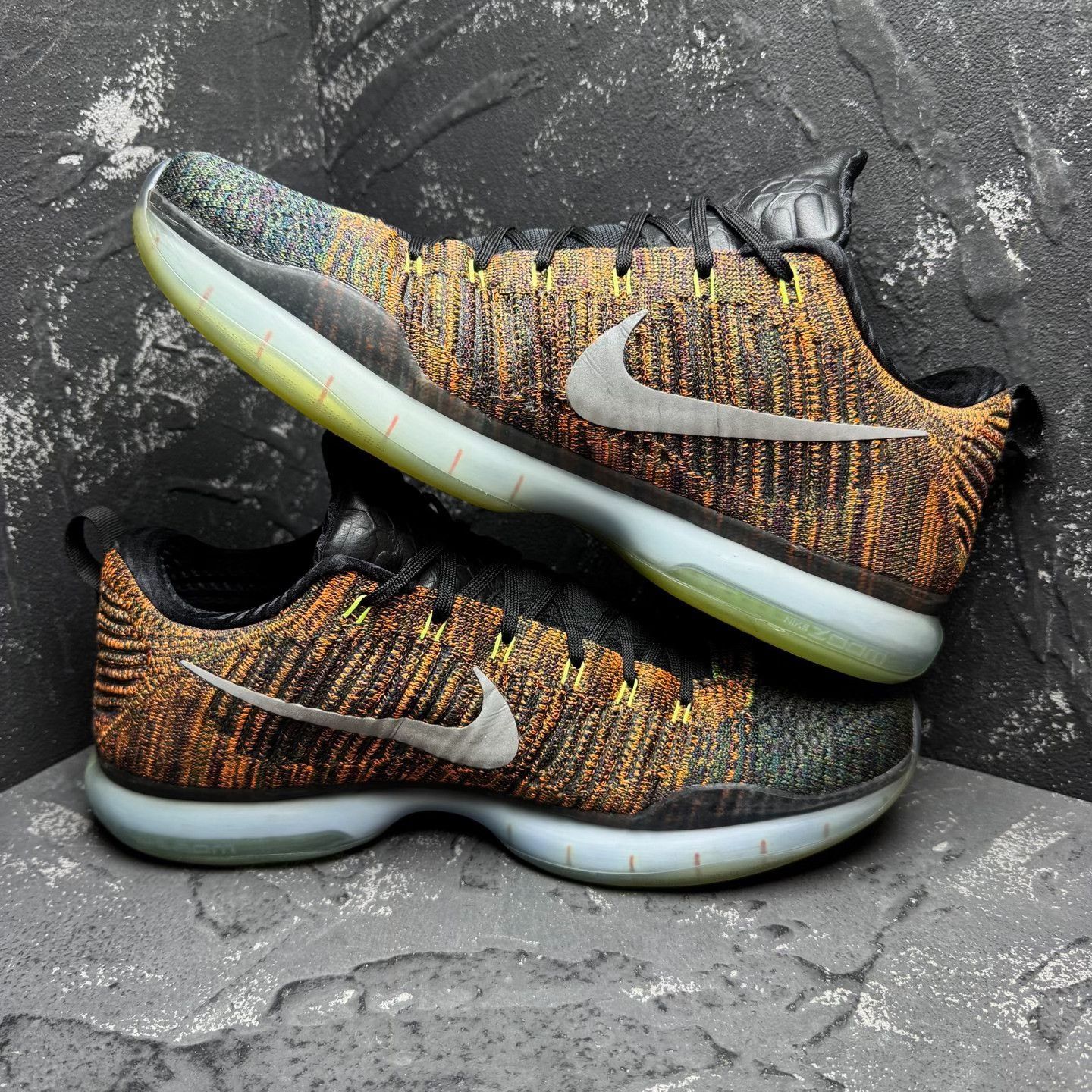Nike Nike KOBE10 Orange Lowtop Sneakers 12 Men Size US 12 / EU 45 - 5 Thumbnail