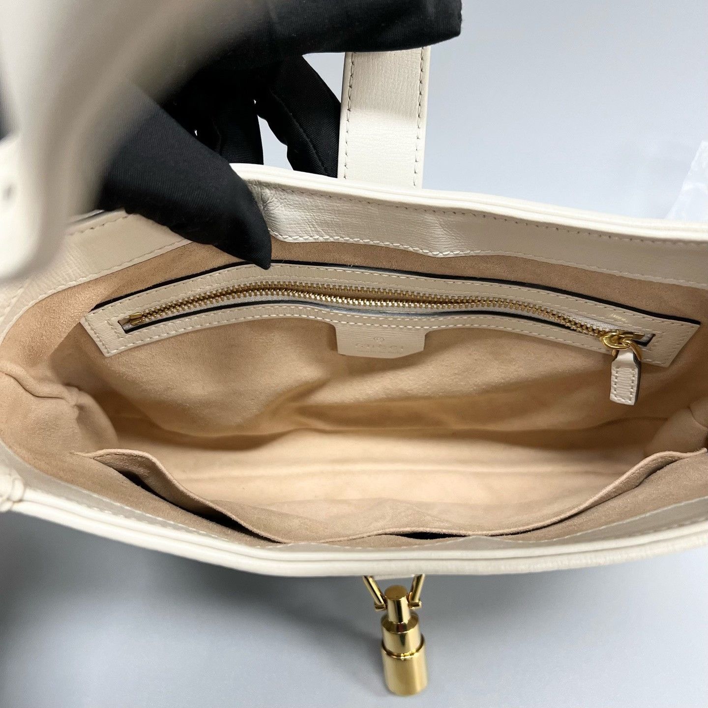 Gucci Pre-loved Bag Very good condition Size ONE SIZE - 9 Thumbnail
