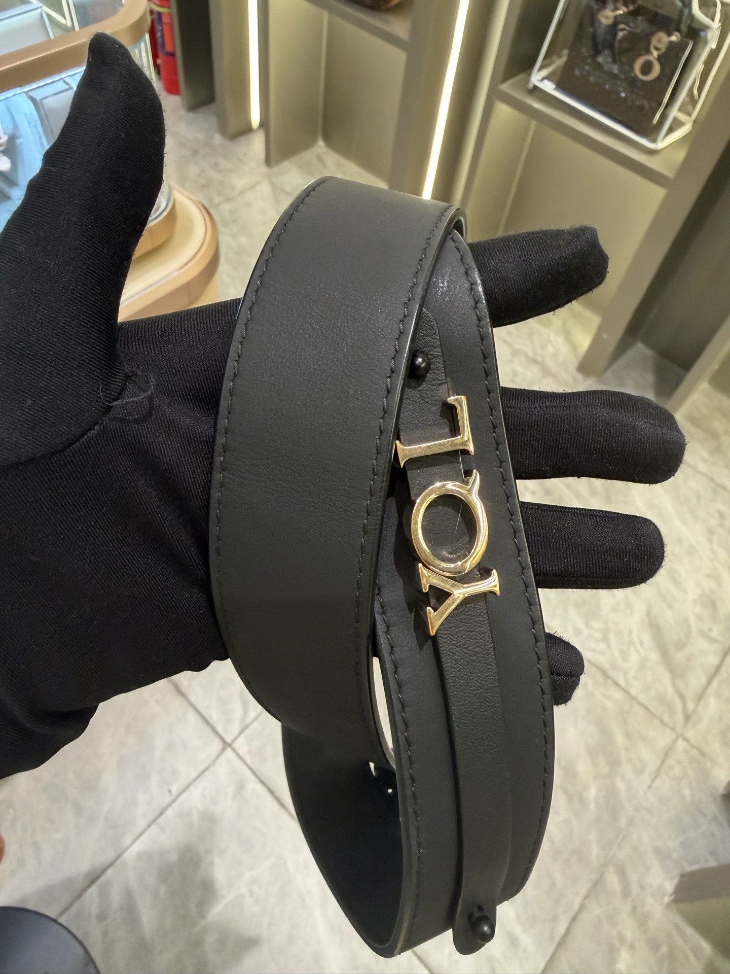 Dior Pre-loved Bag Very good condition Size ONE SIZE - 9 Thumbnail