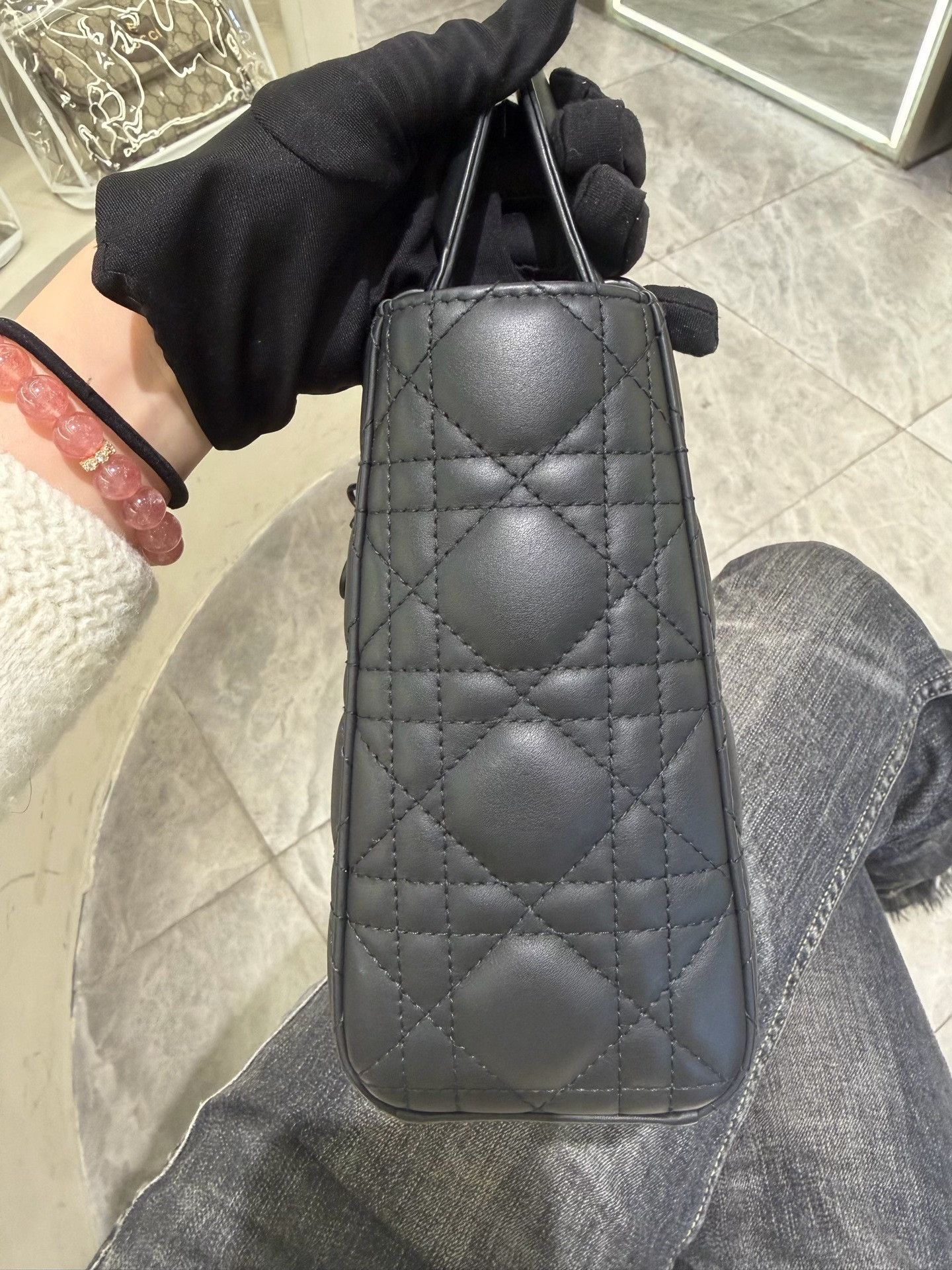 Dior Pre-loved Bag Very good condition Size ONE SIZE - 4 Thumbnail