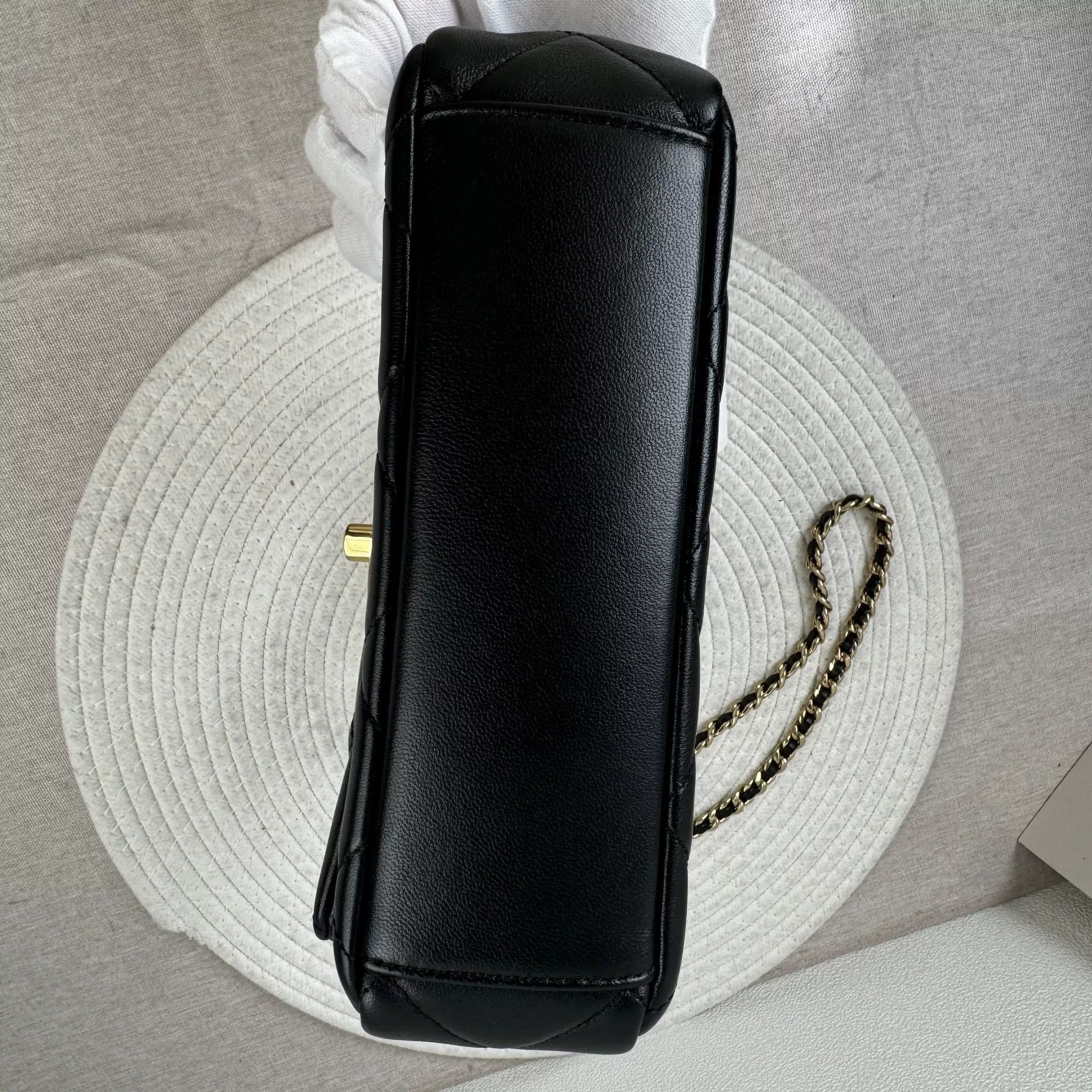 Chanel Pre-loved Bag Very good condition Size ONE SIZE - 7 Thumbnail