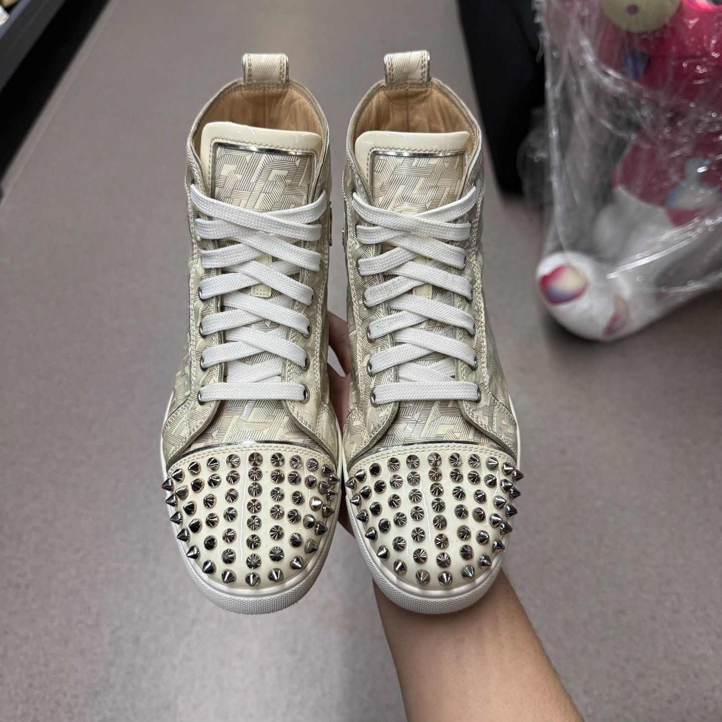 Christian Louboutin Christian Louboutin Gold Hitop Sneakers 6.5 Men Size US 6.5 / EU 39-40 - 5 Thumbnail