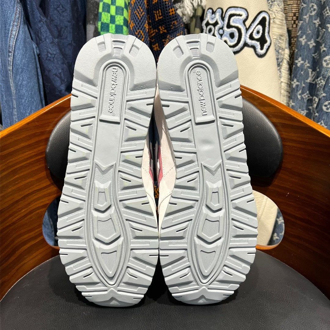 New Balance New Balance Collab Lowtop Sneakers 10.5 Men Size US 10.5 / EU 43-44 - 8 Thumbnail