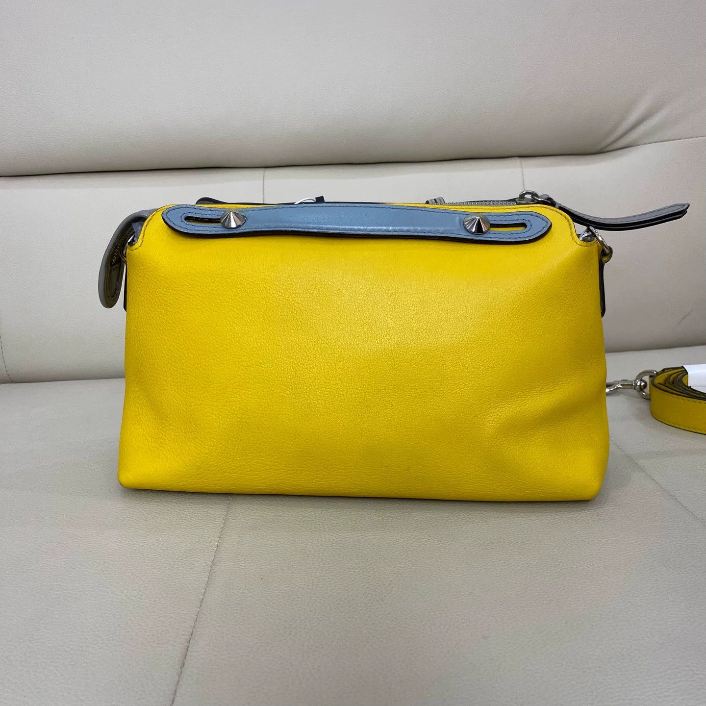 Fendi Pre-loved Bag Very good condition Size ONE SIZE - 3 Thumbnail