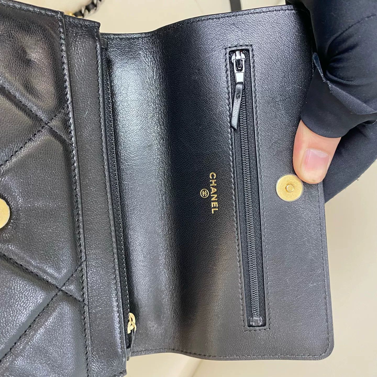 Chanel Pre-loved Bag Very good condition Size ONE SIZE - 7 Thumbnail