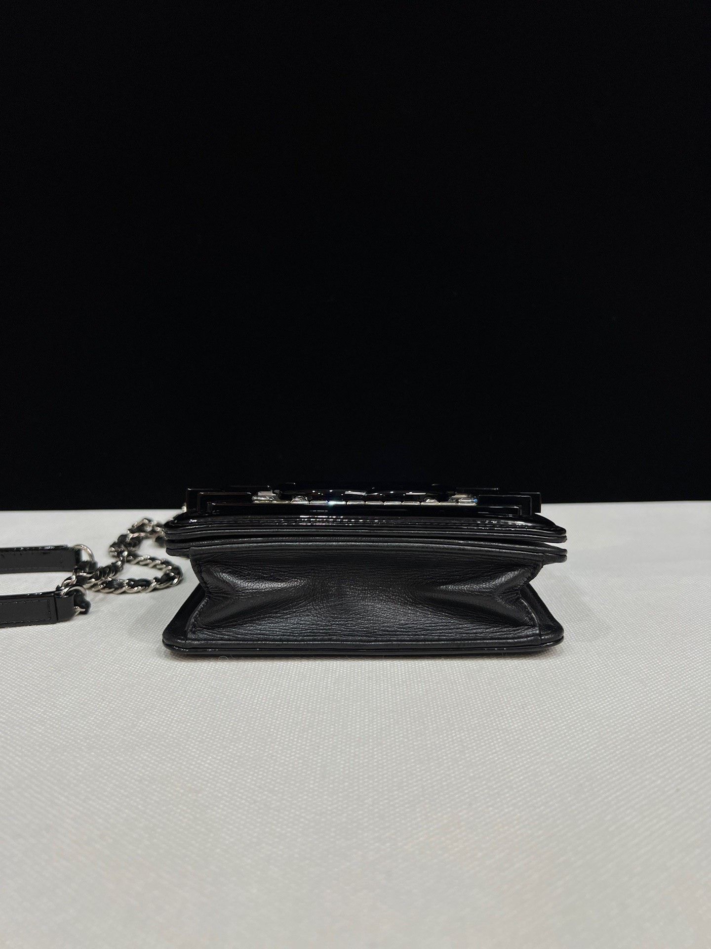Chanel Pre-loved Bag Very good condition Size ONE SIZE - 6 Thumbnail