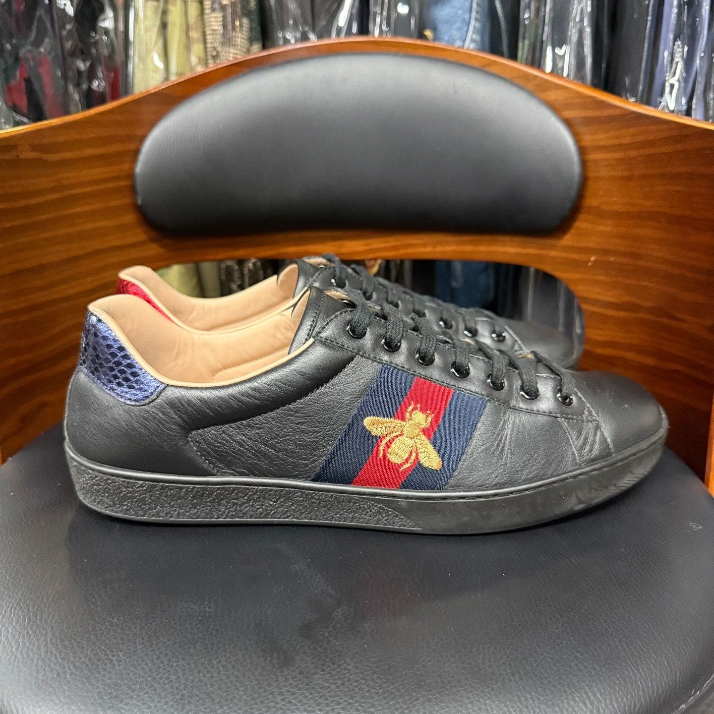 Gucci Gucci Embroidered Lowtop Sneakers 10 Men Size US 10 / EU 43 - 4 Thumbnail