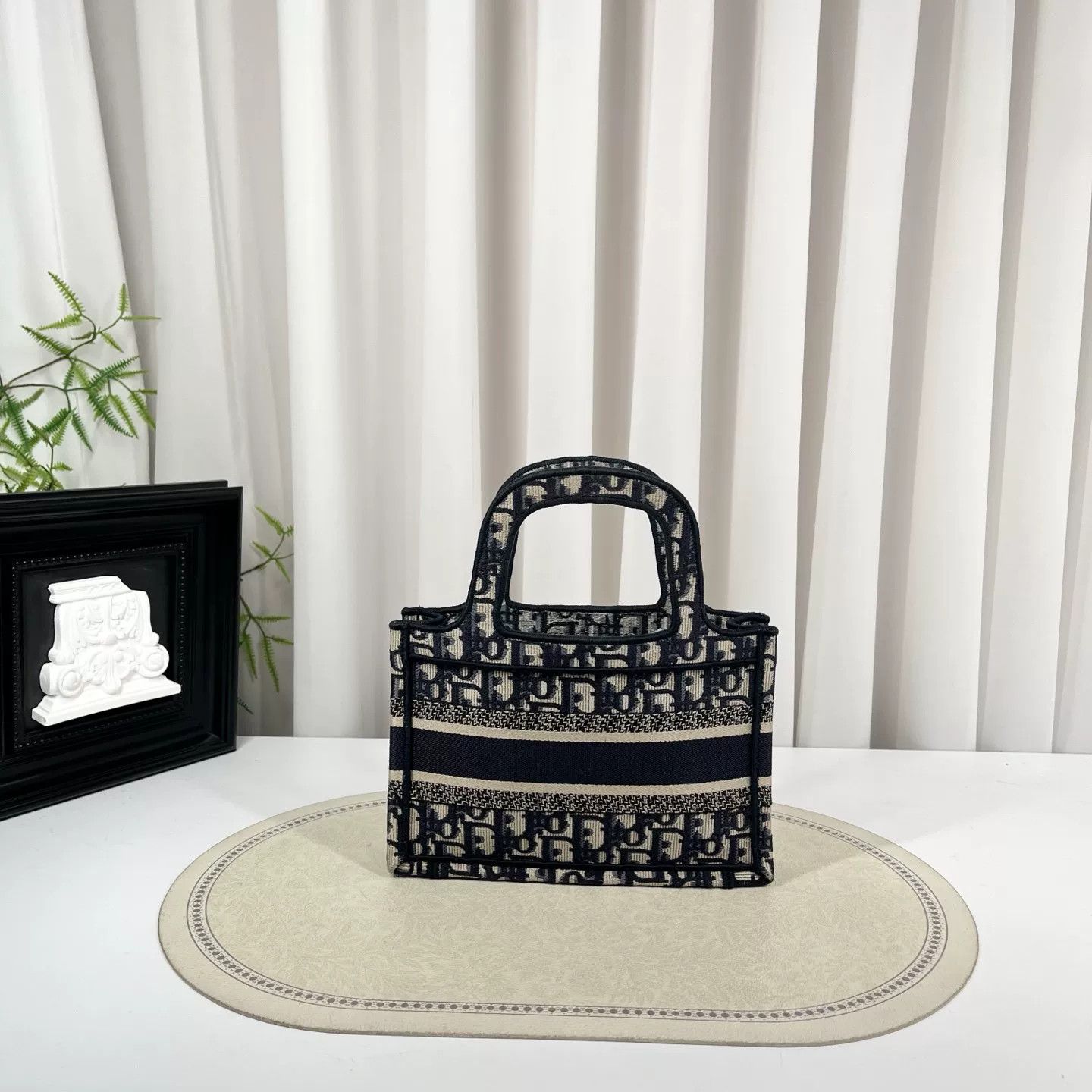 Dior Pre-loved Bag Very good condition Size ONE SIZE - 2 Thumbnail