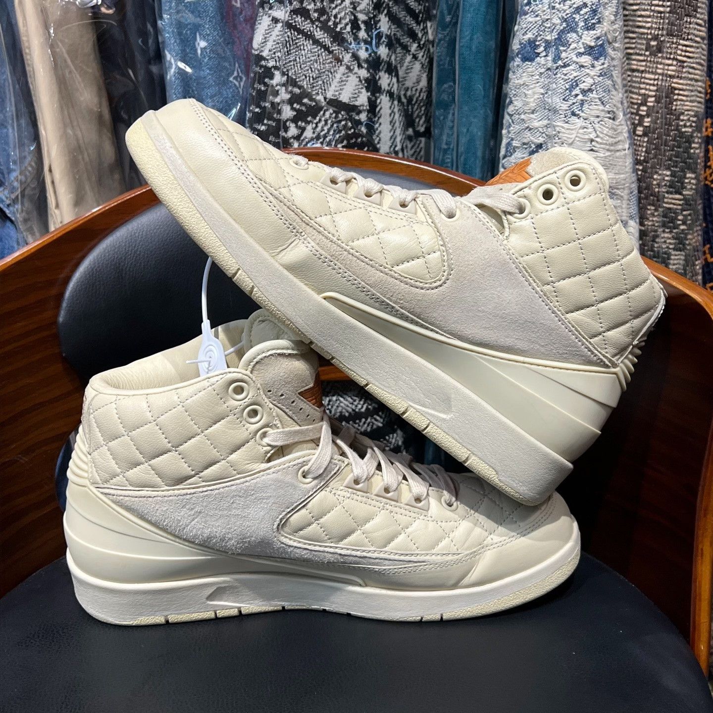Nike Nike AJ2 Beige Lowtop Sneakers 9.5 Men Size US 9.5 / EU 42-43 - 7 Thumbnail