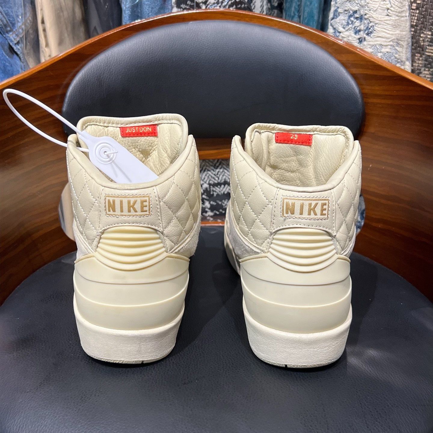 Nike Nike AJ2 Beige Lowtop Sneakers 9.5 Men Size US 9.5 / EU 42-43 - 3 Thumbnail