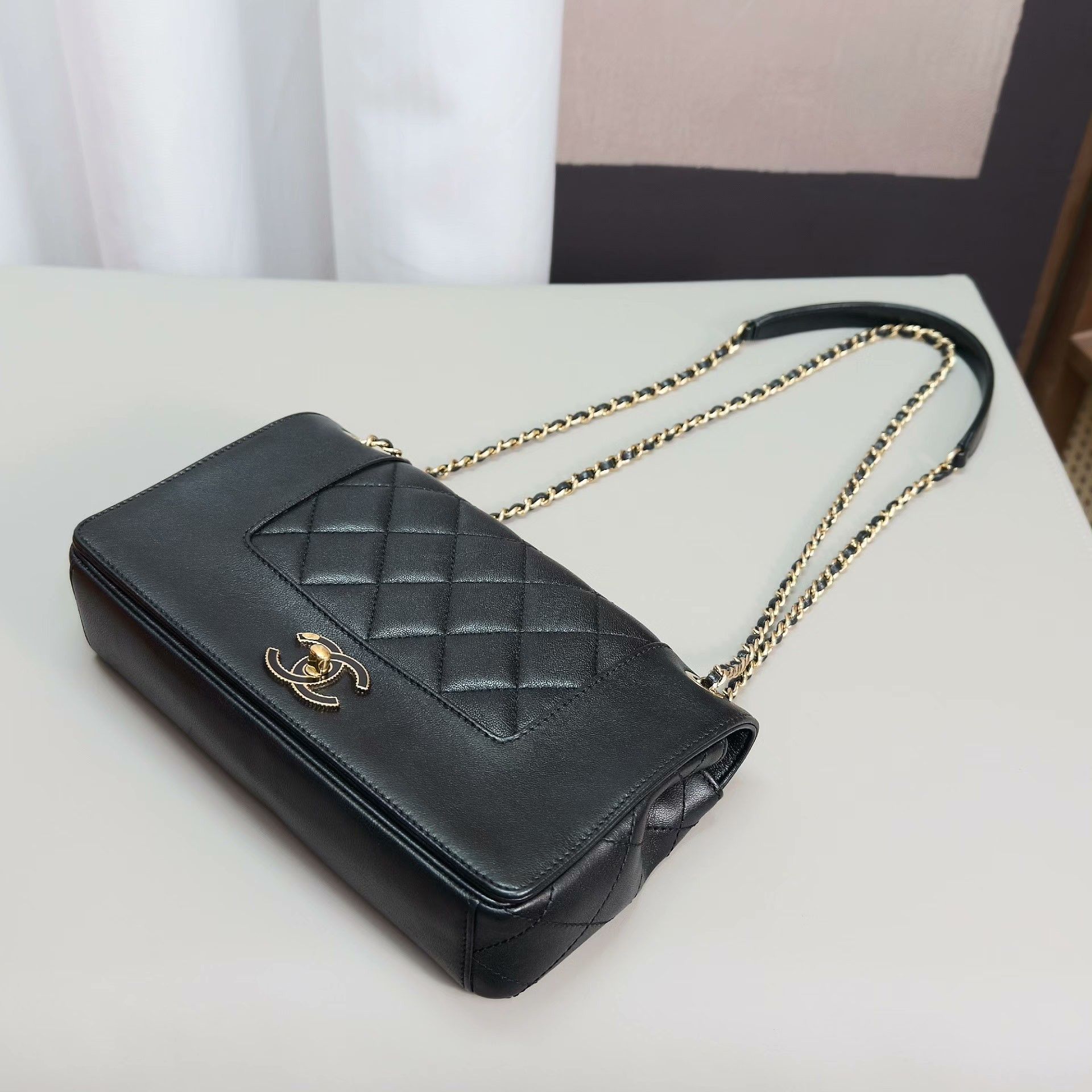 Chanel Pre-loved Bag Very good condition Size ONE SIZE - 3 Thumbnail