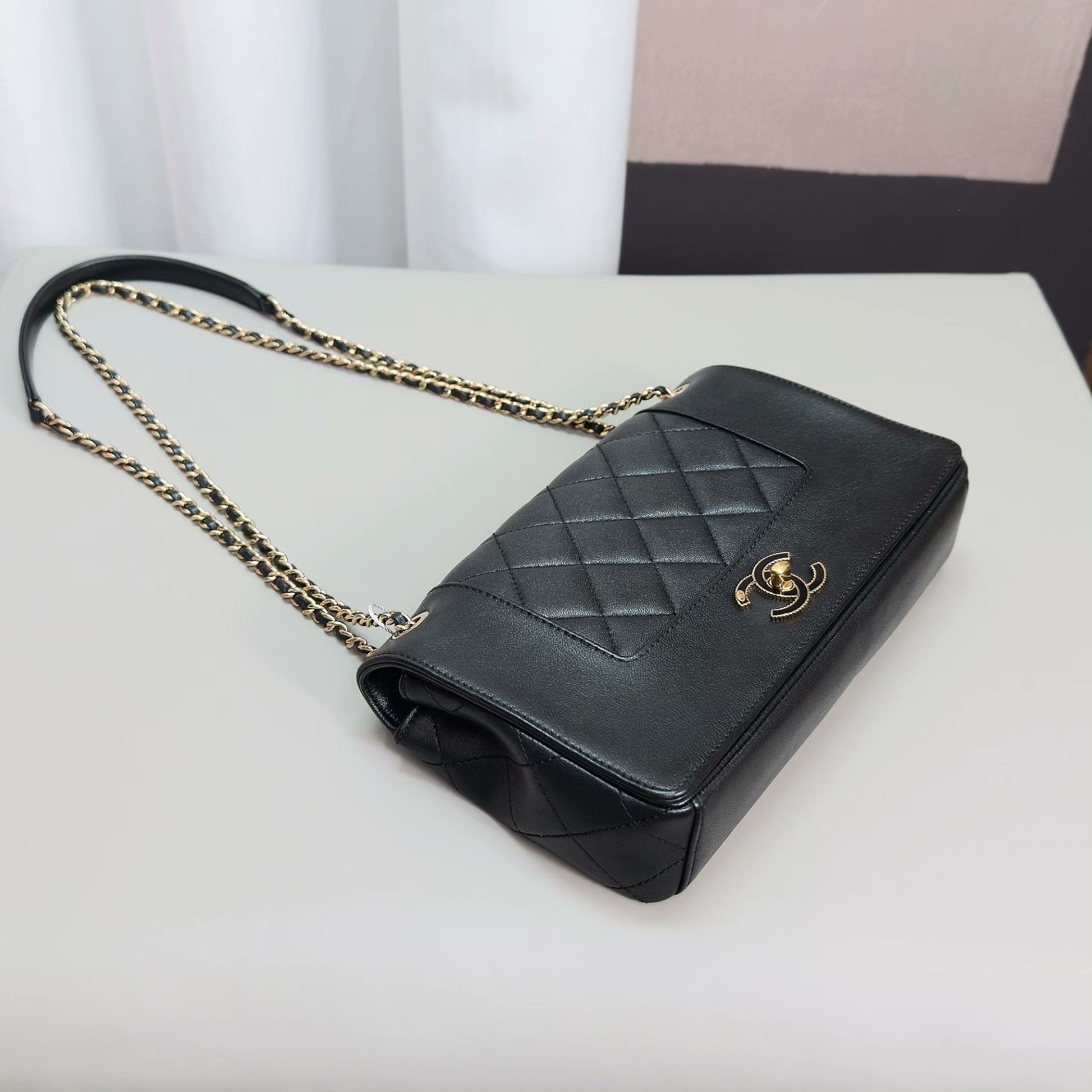 Chanel Pre-loved Bag Very good condition Size ONE SIZE - 4 Thumbnail